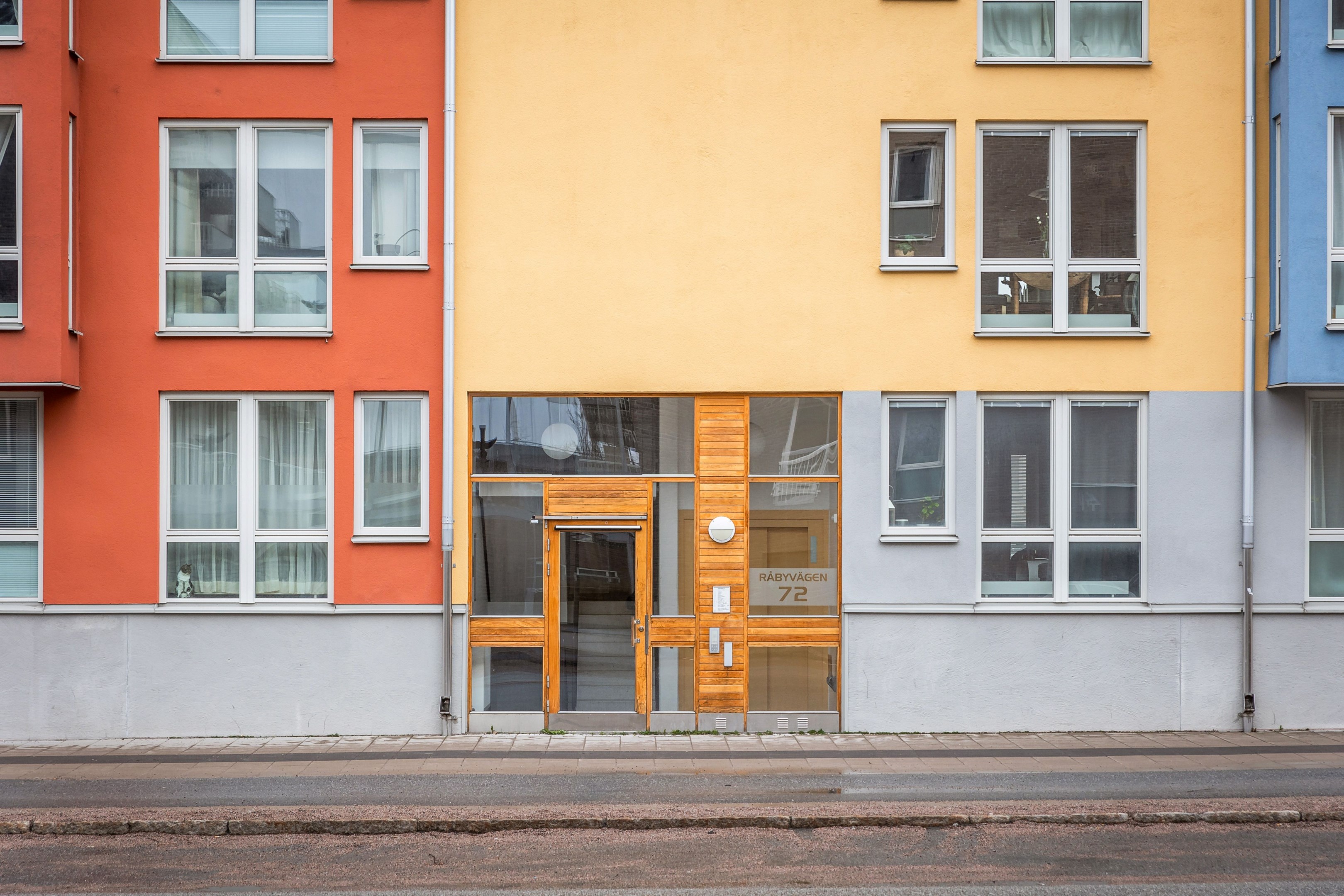 Bostadsbild från Råbyvägen 72, Till salu i Kapellgärdet, Uppsala