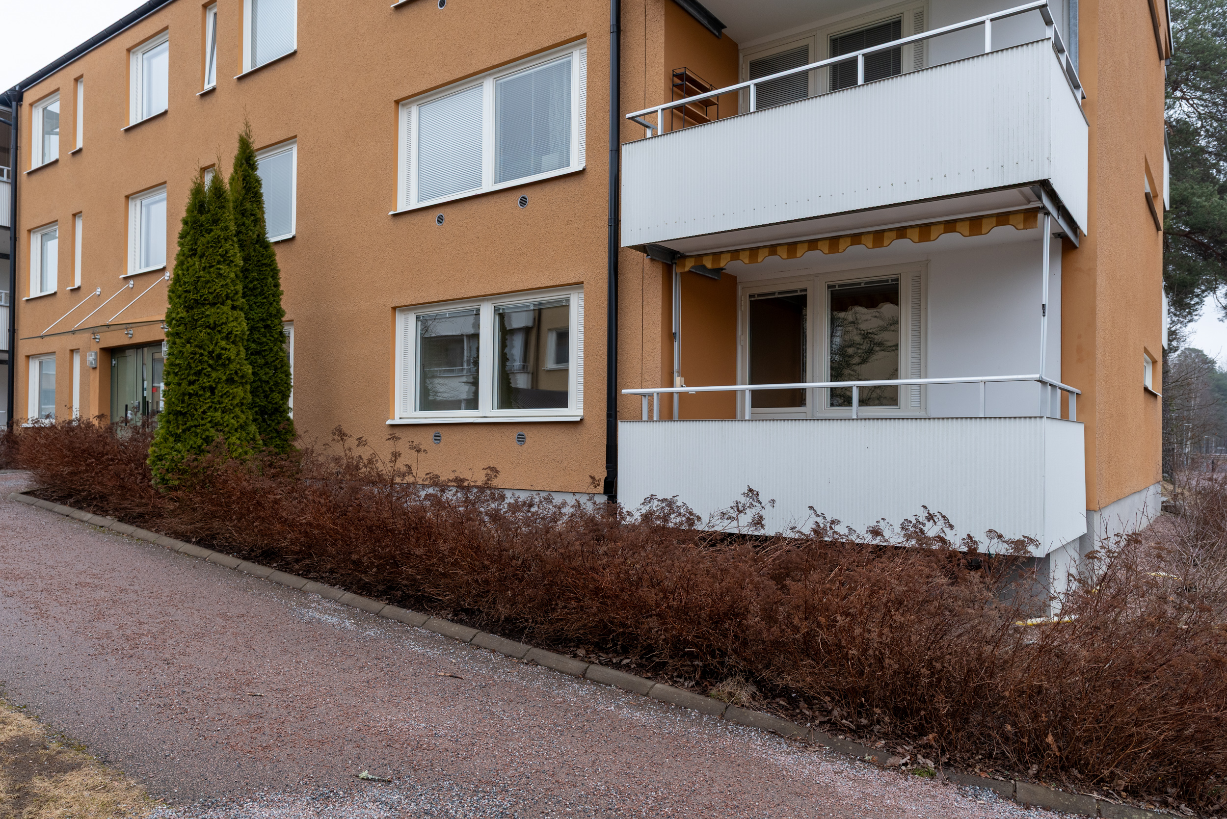 Bostadsbild från Ringduvegatan 107, Till salu i Råby, Västerås