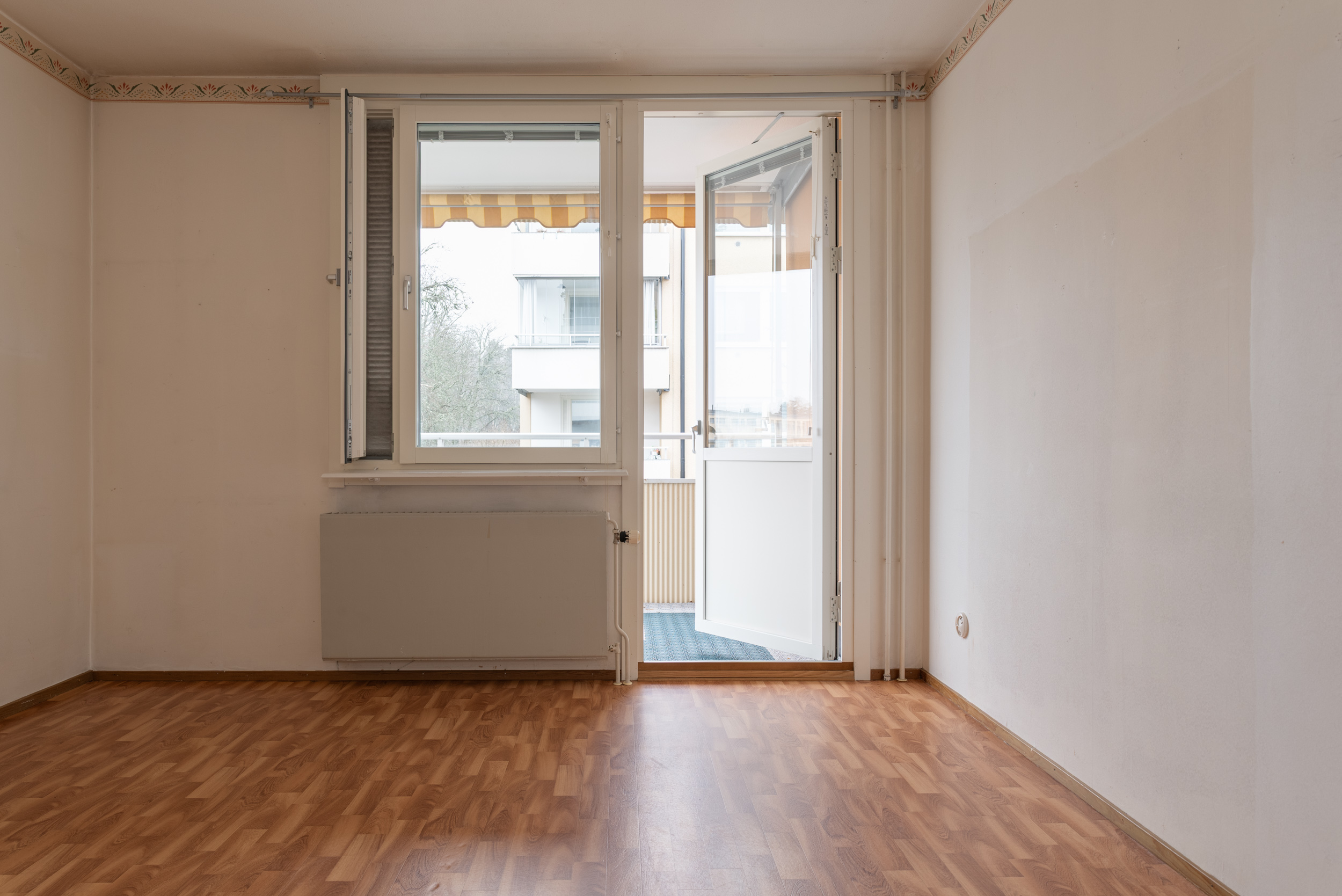 Bostadsbild från Ringduvegatan 107, Till salu i Råby, Västerås