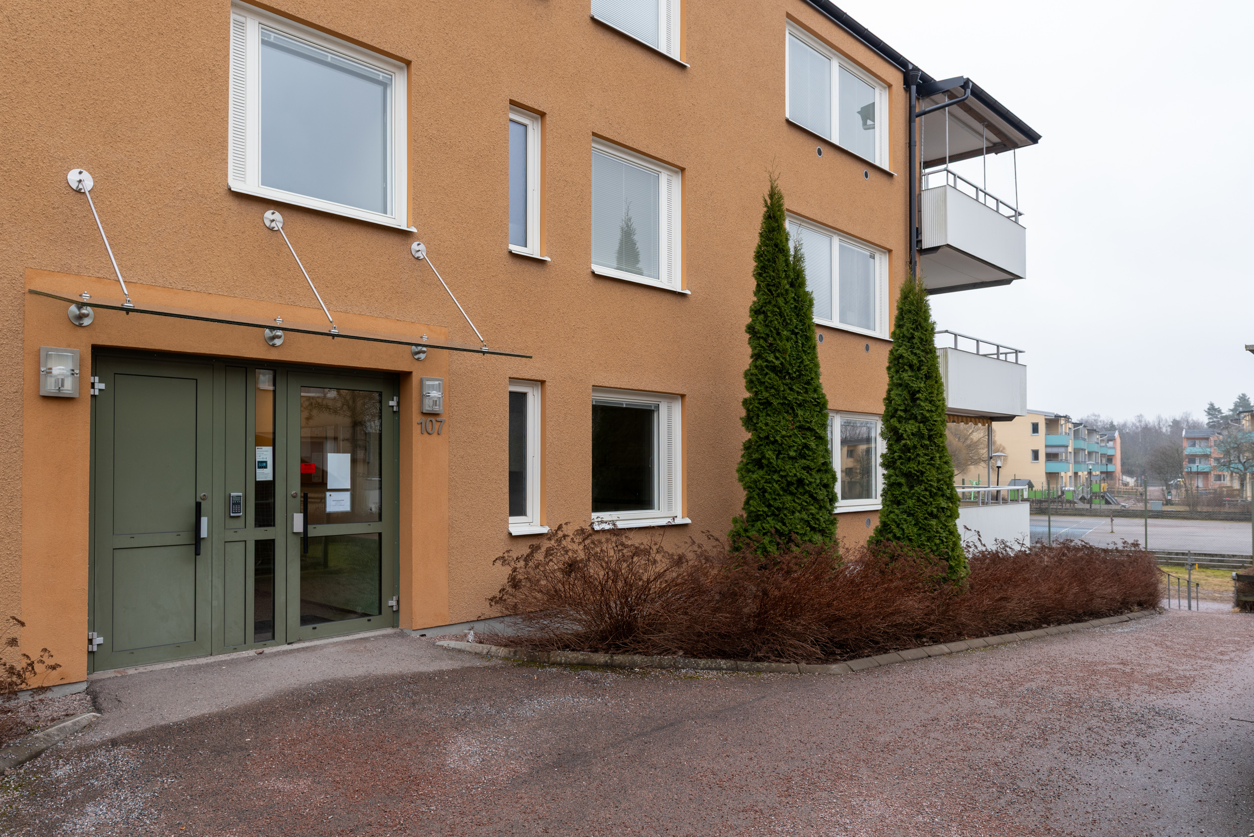 Bostadsbild från Ringduvegatan 107, Till salu i Råby, Västerås