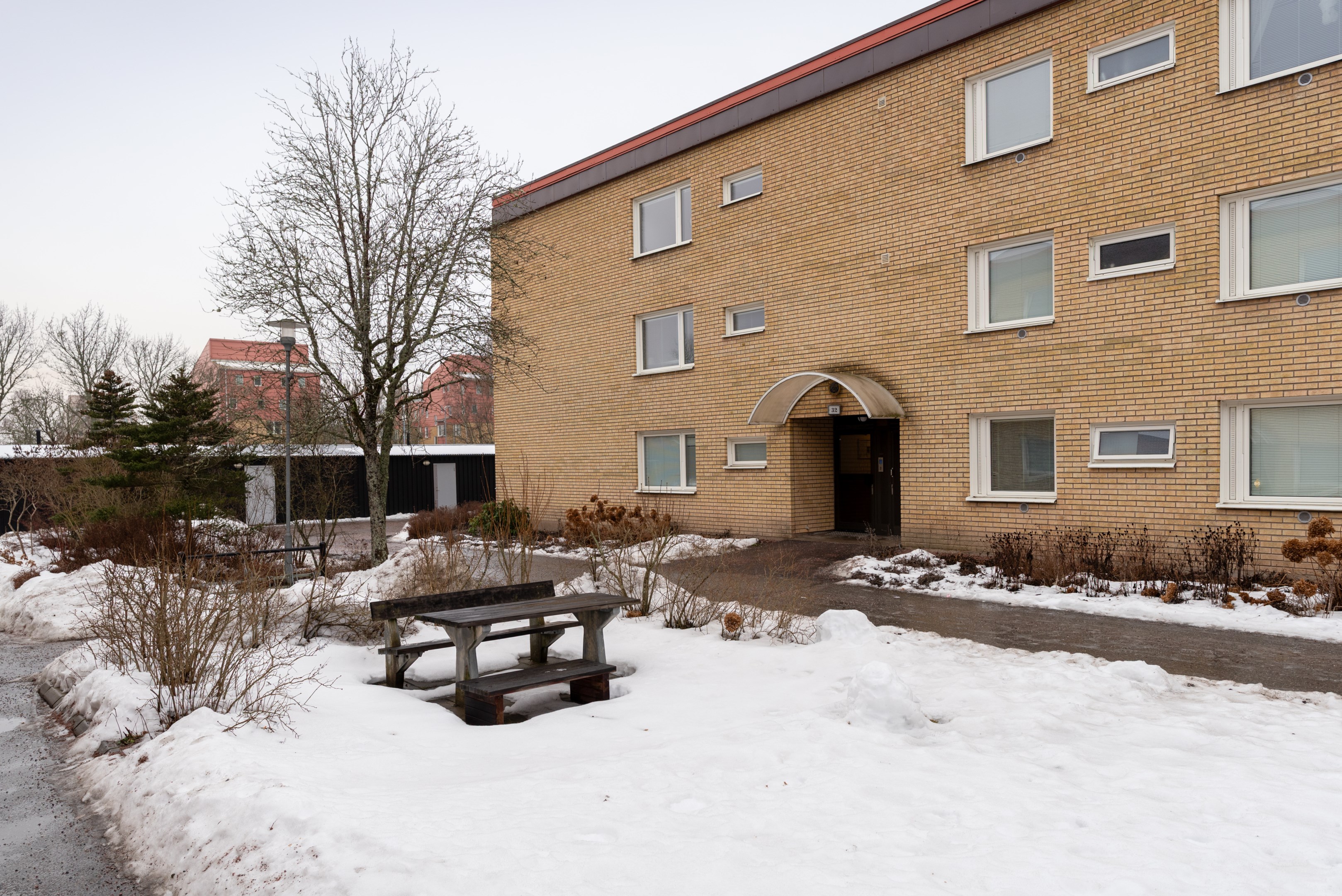 Bostadsbild från Axel Oxenstiernas gata 32, Till salu i Bäckby, Västerås
