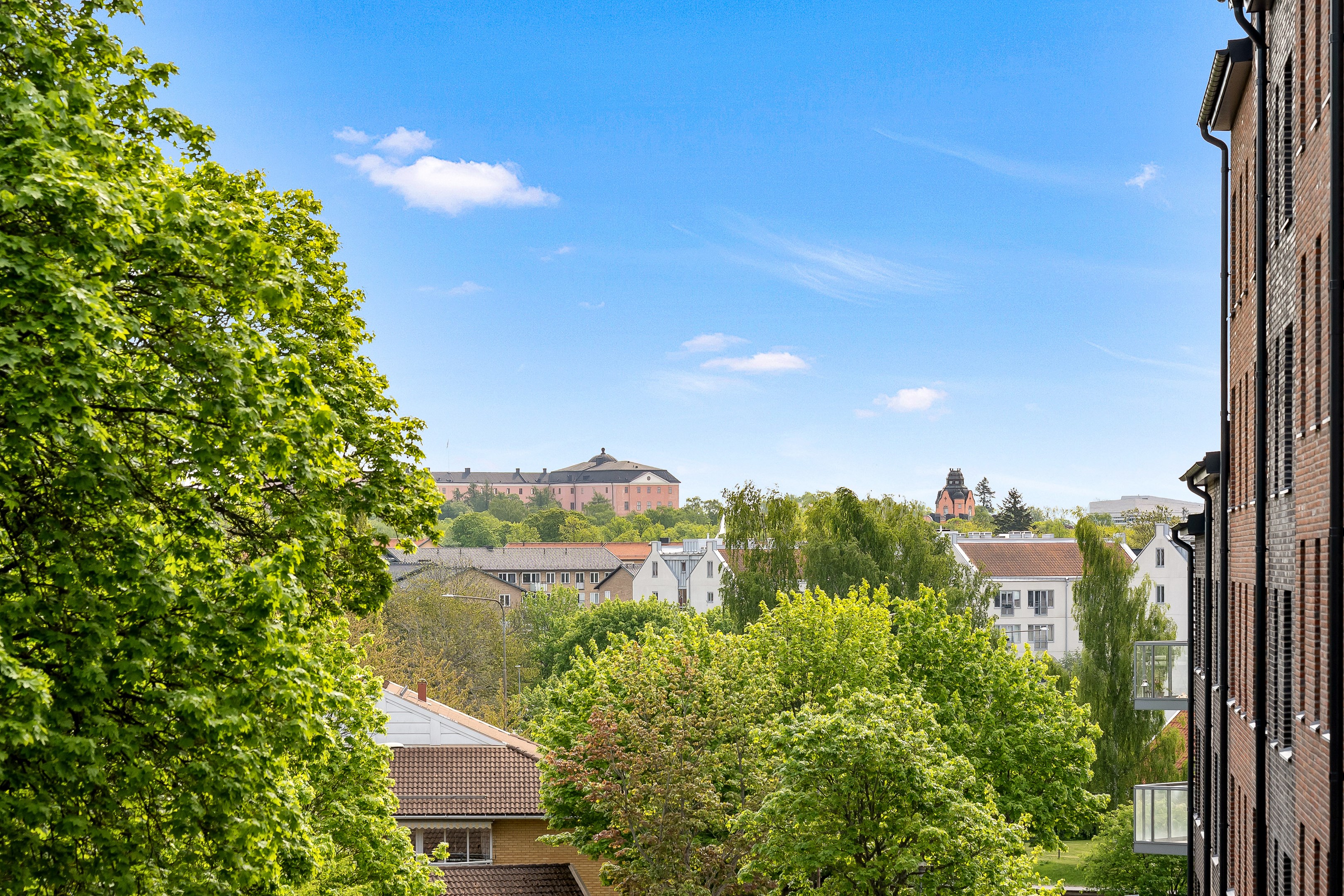 Bostadsbild från Gösta Wahlströms väg 2A, Till salu i Rickomberga, Uppsala