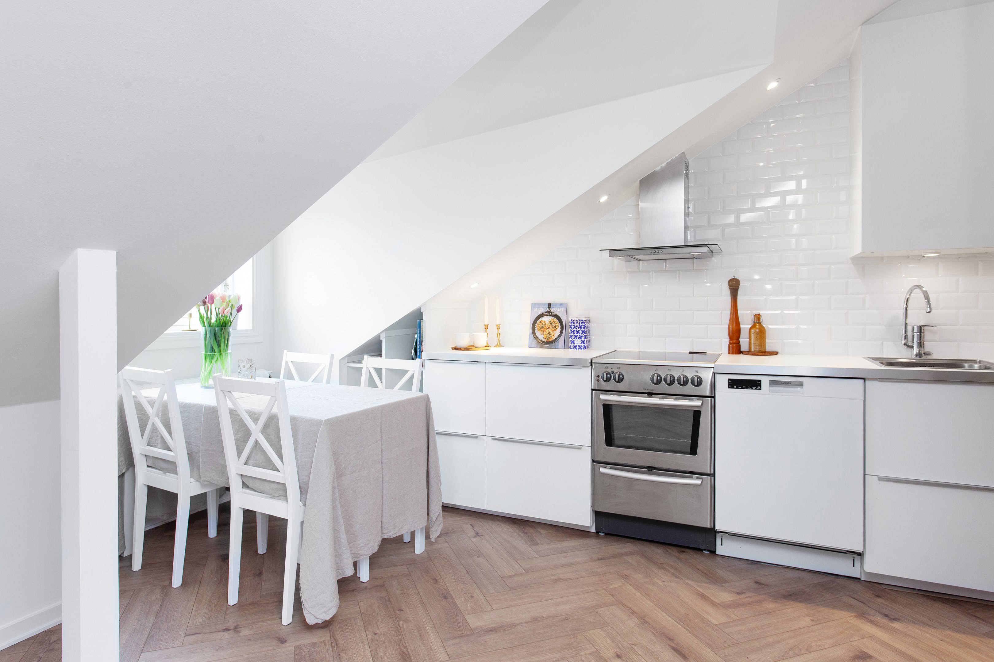 Bostadsbild från Nockebyvägen 27, Till salu i Bromma - Höglandet, Stockholm