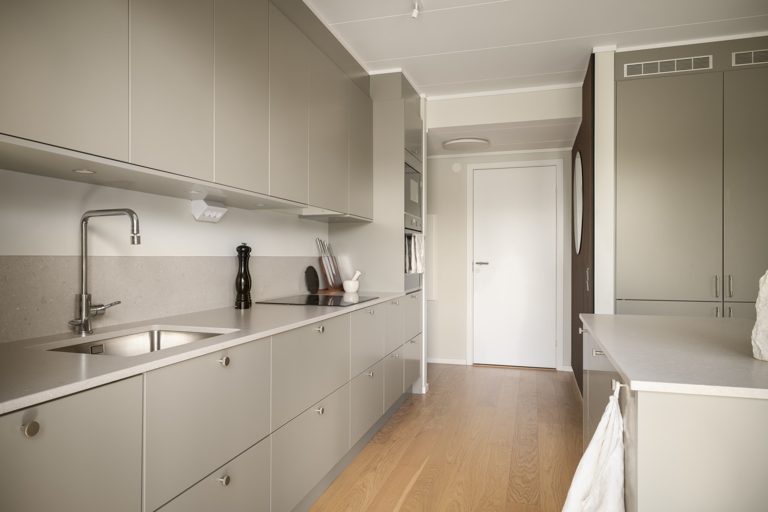 Bostadsbild från Östra Gräsvägen 7, Till salu i Ektorp, Nacka