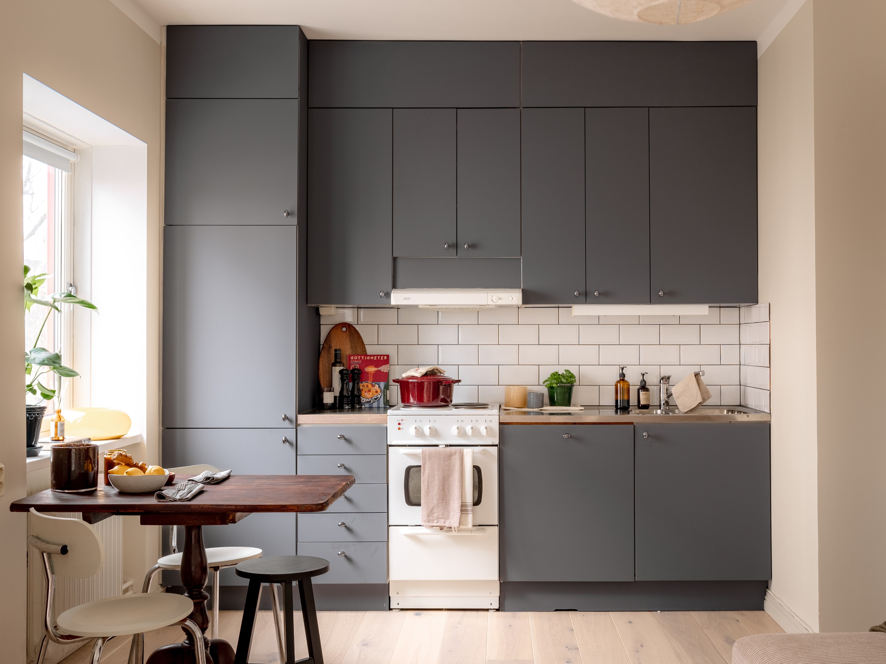 Bostadsbild från Valsbergs gränd 7, Kommande i Midsommarkransen, Stockholm