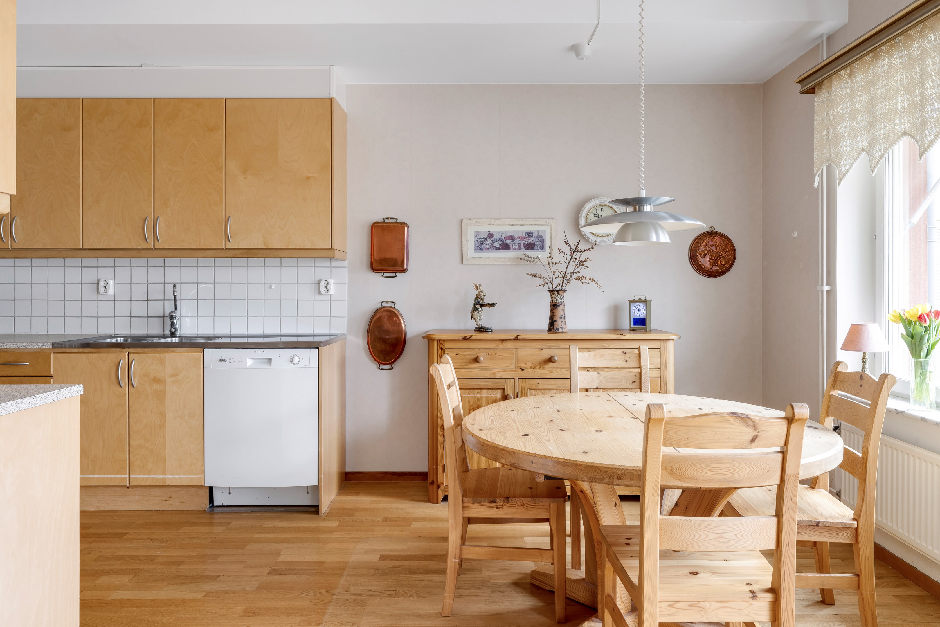 Bostadsbild från Styrbjörnsgatan 9, Såld i Svartbäcken, Uppsala