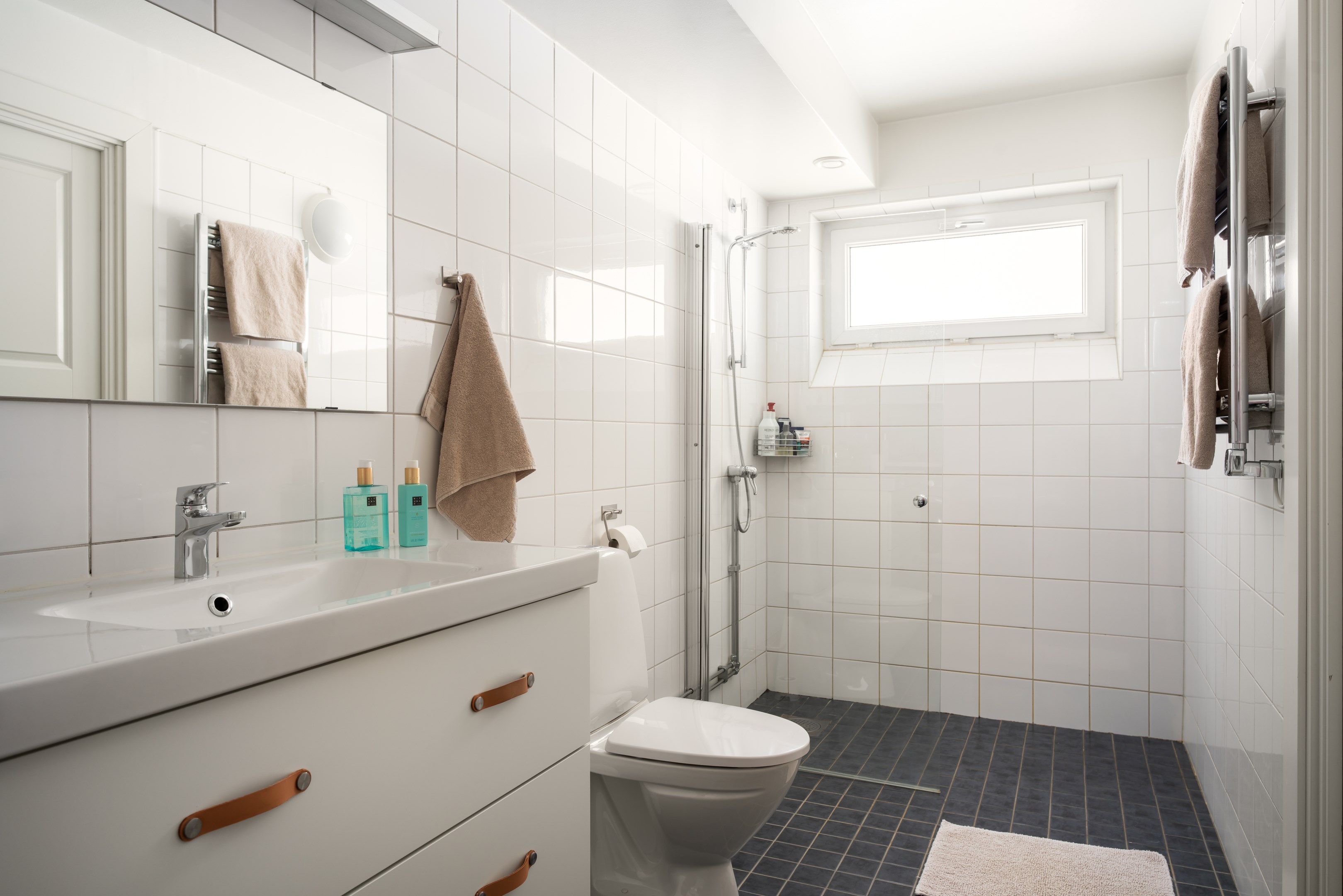 Bostadsbild från Slättåkragränd 11, Till salu i Östberga, Stockholm