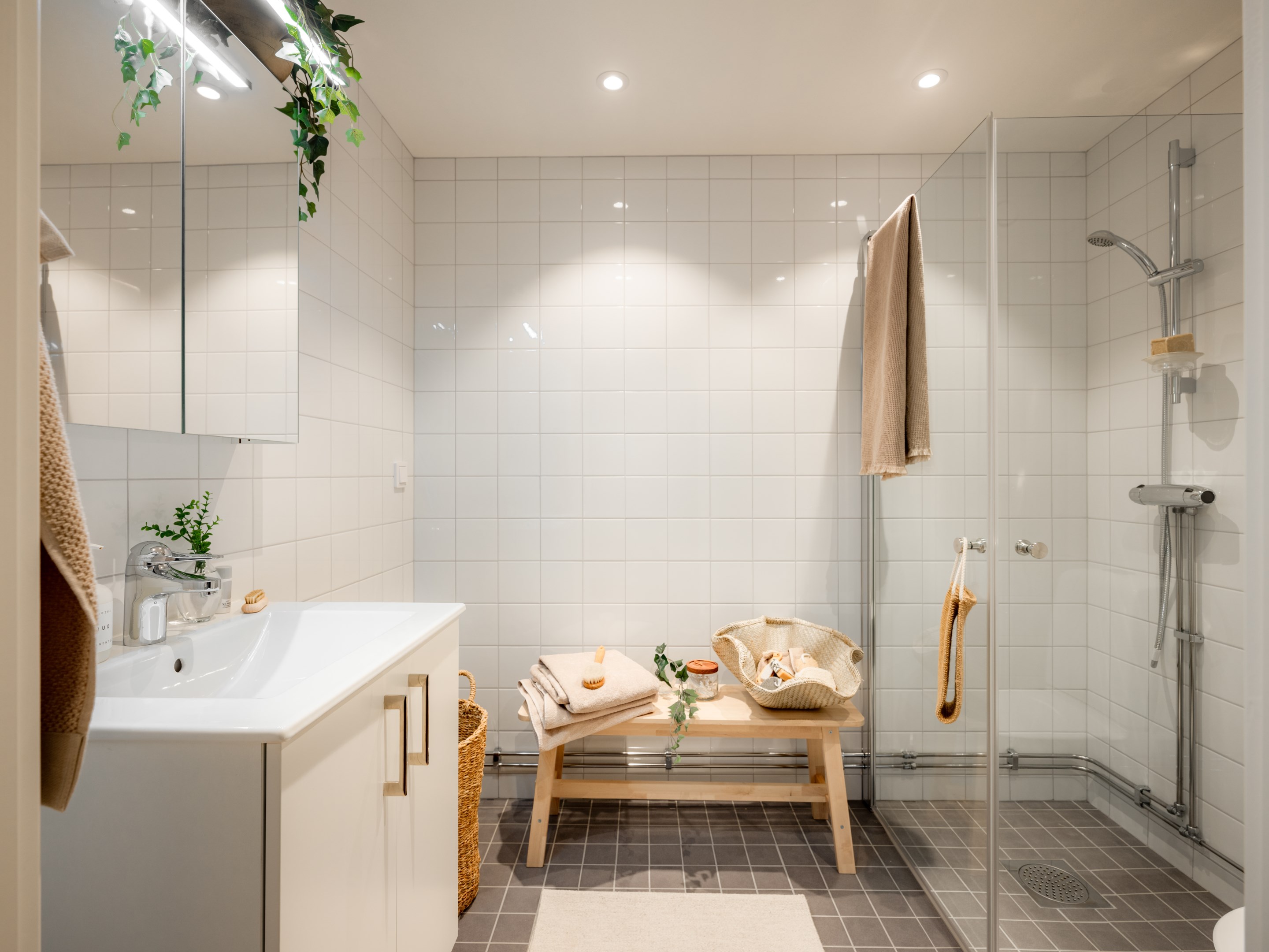 Bostadsbild från Fastlagsvägen 15, Till salu i Midsommarkransen, Stockholm