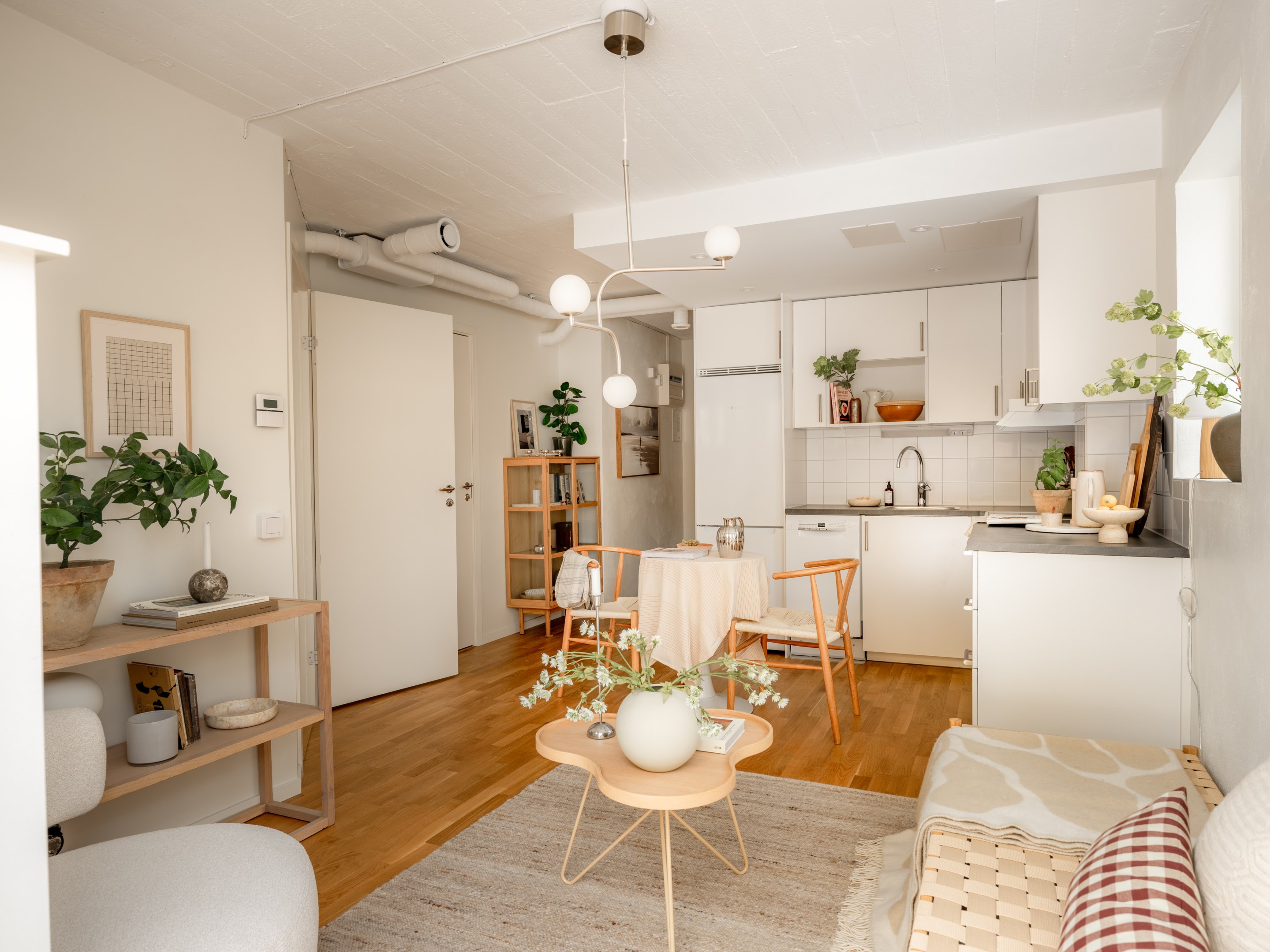 Bostadsbild från Fastlagsvägen 15, Till salu i Midsommarkransen, Stockholm