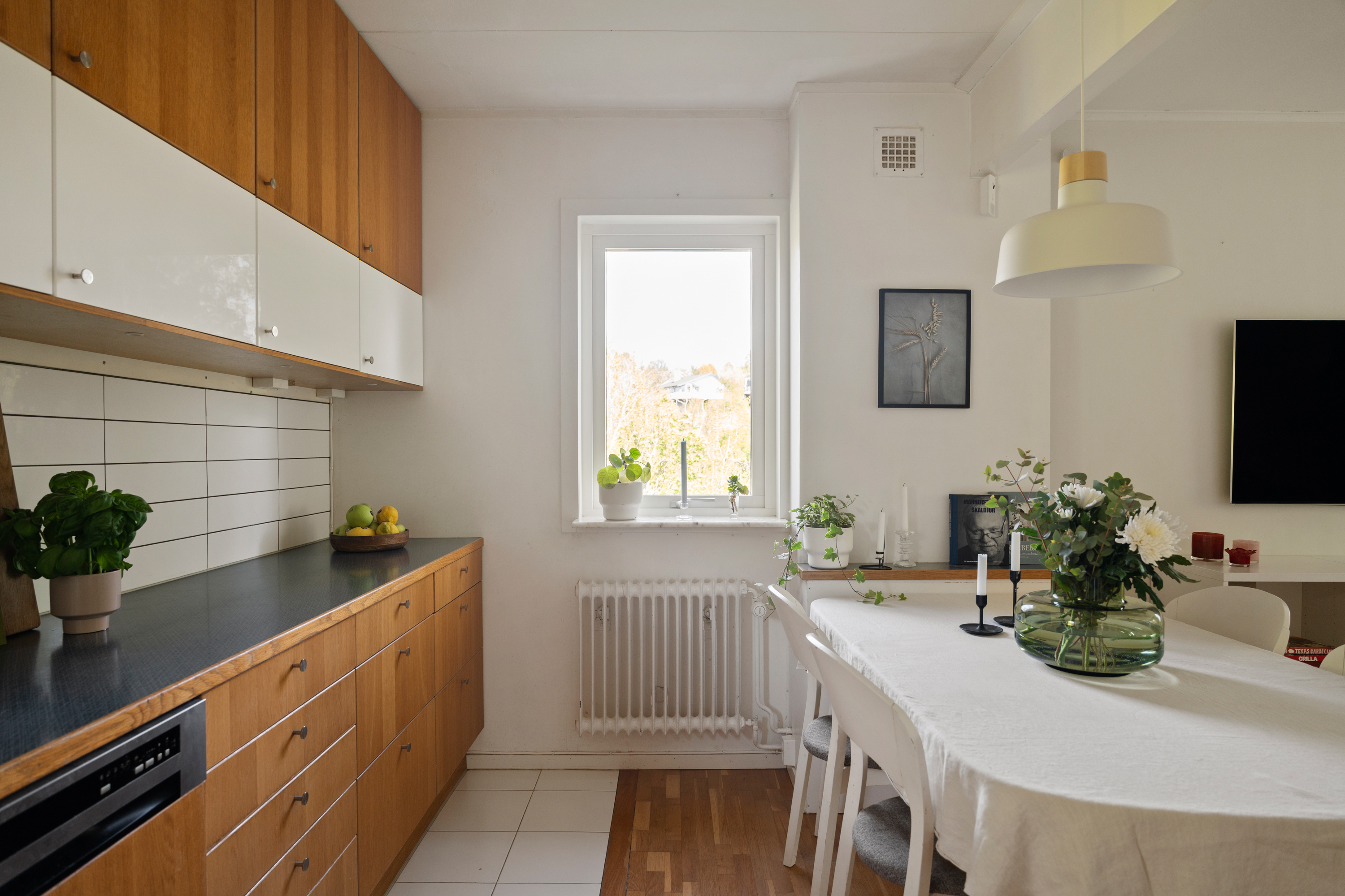 Bostadsbild från Midgårdsvägen 2, Till salu i Ektorp, Nacka