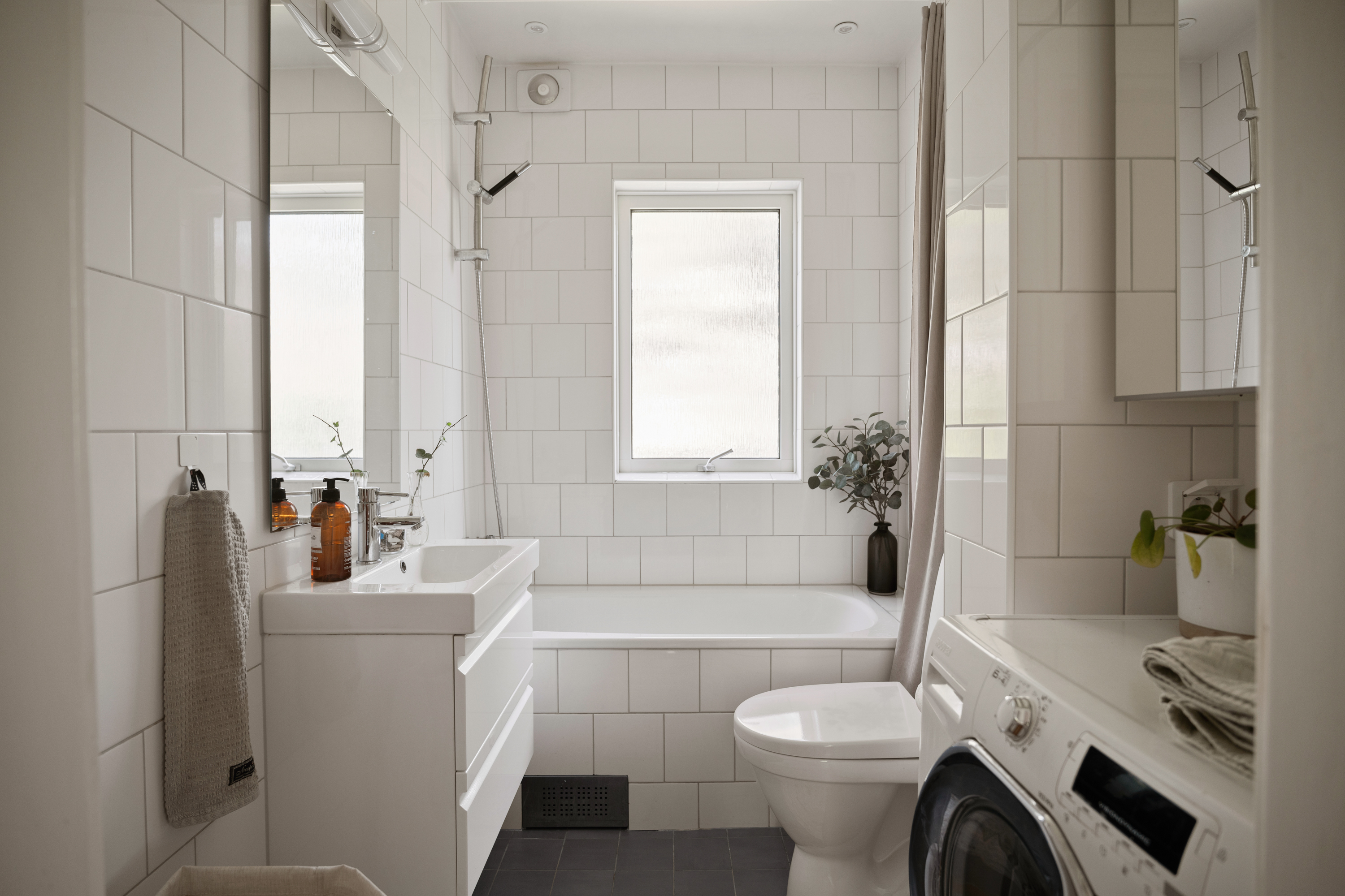 Bostadsbild från Midgårdsvägen 2, Till salu i Ektorp, Nacka