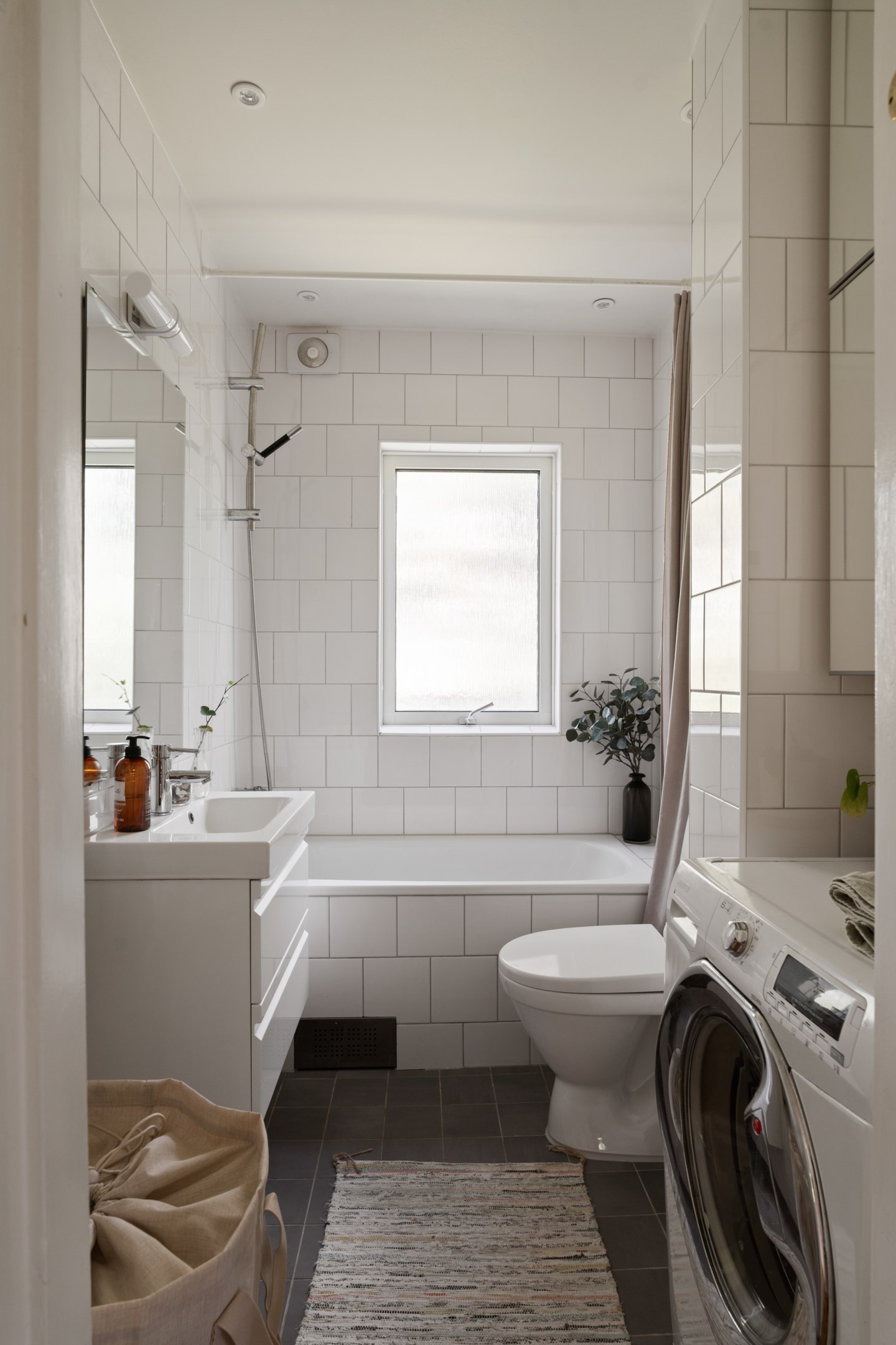 Bostadsbild från Midgårdsvägen 2, Till salu i Ektorp, Nacka