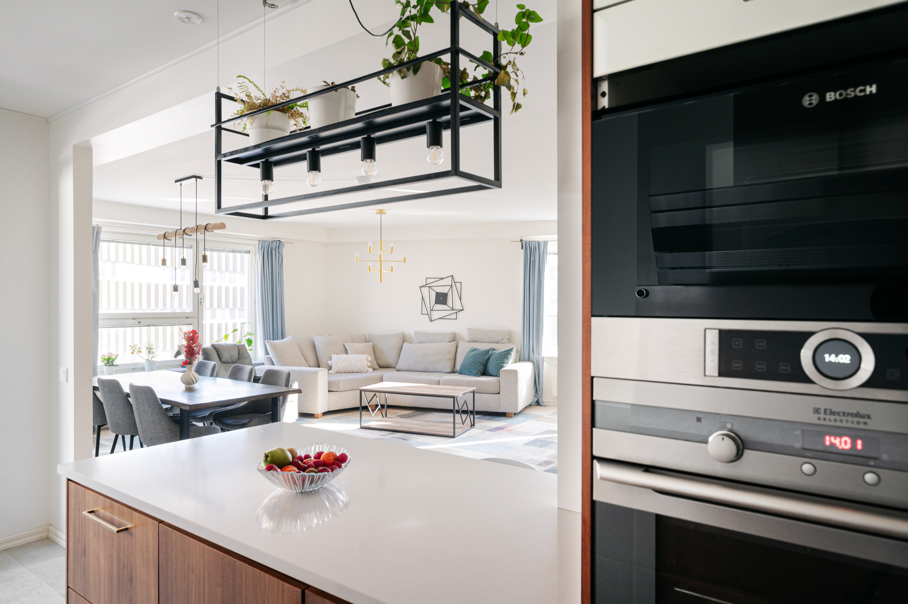 Bostadsbild från Gustav III:s boulevard 49, Kommande i Frösunda, Solna