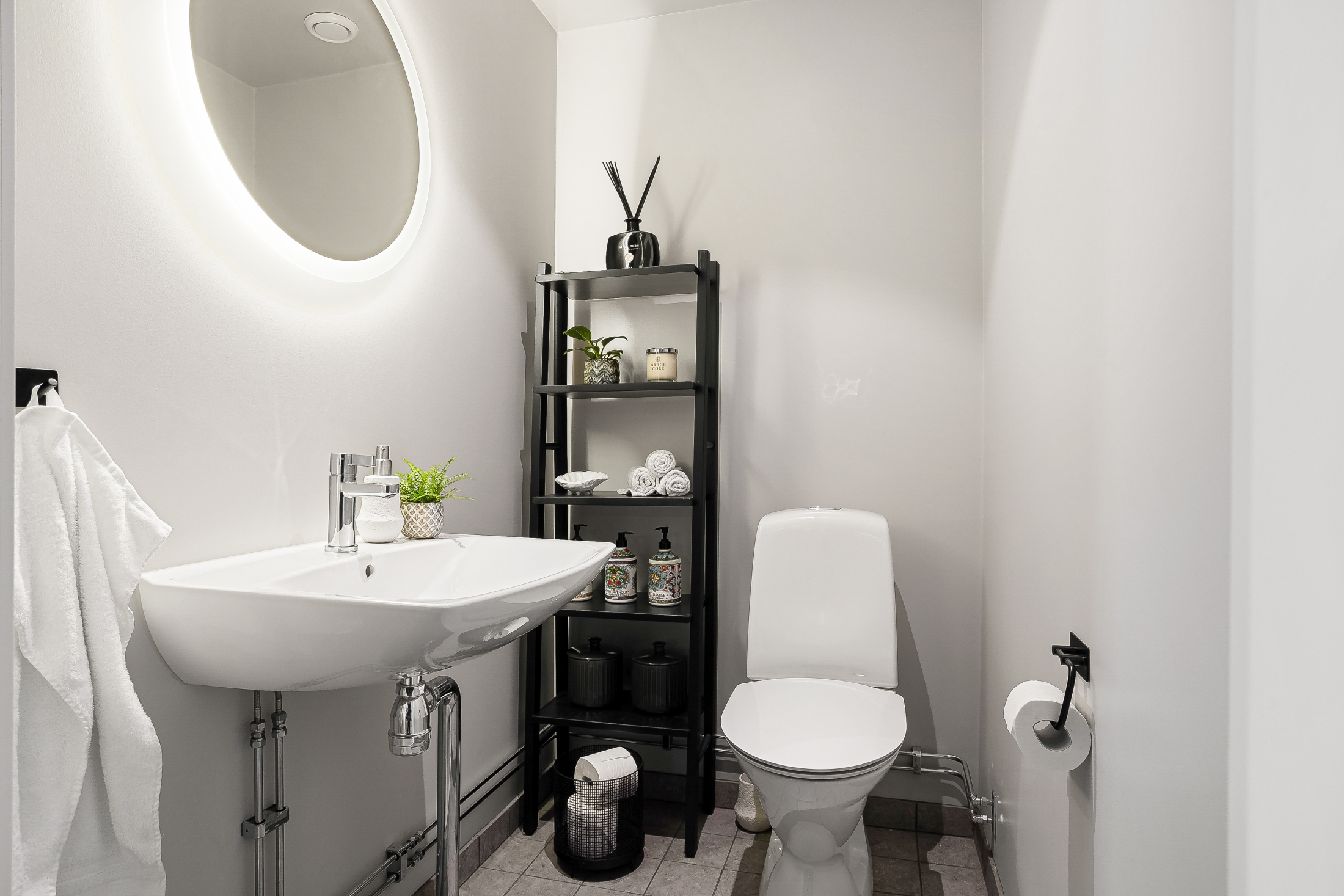 Bostadsbild från Sylvangatan 9, Till salu i Haga, Norra, Solna