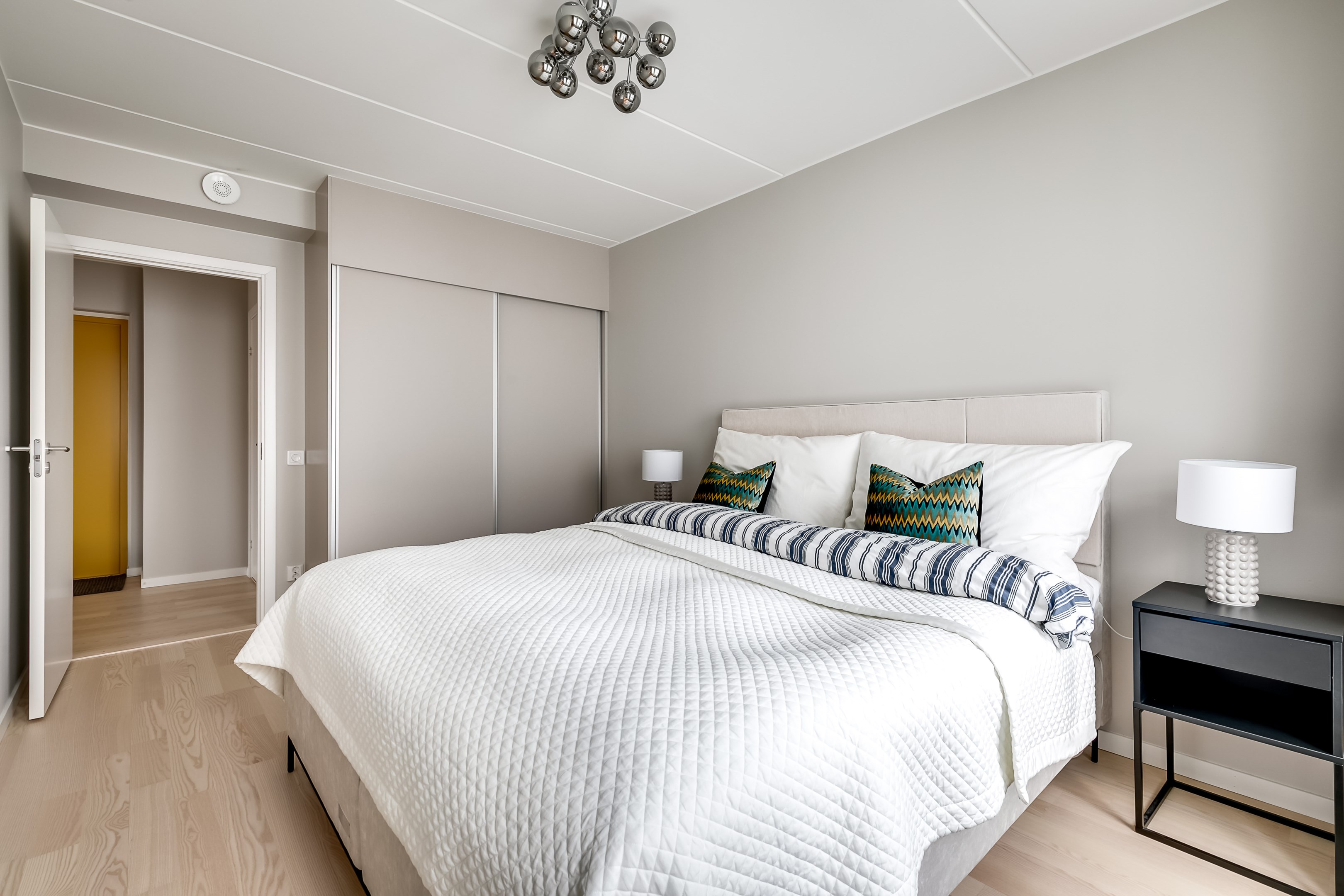 Bostadsbild från Torfredsplatsen 7, Såld i Haga, Norra, Solna