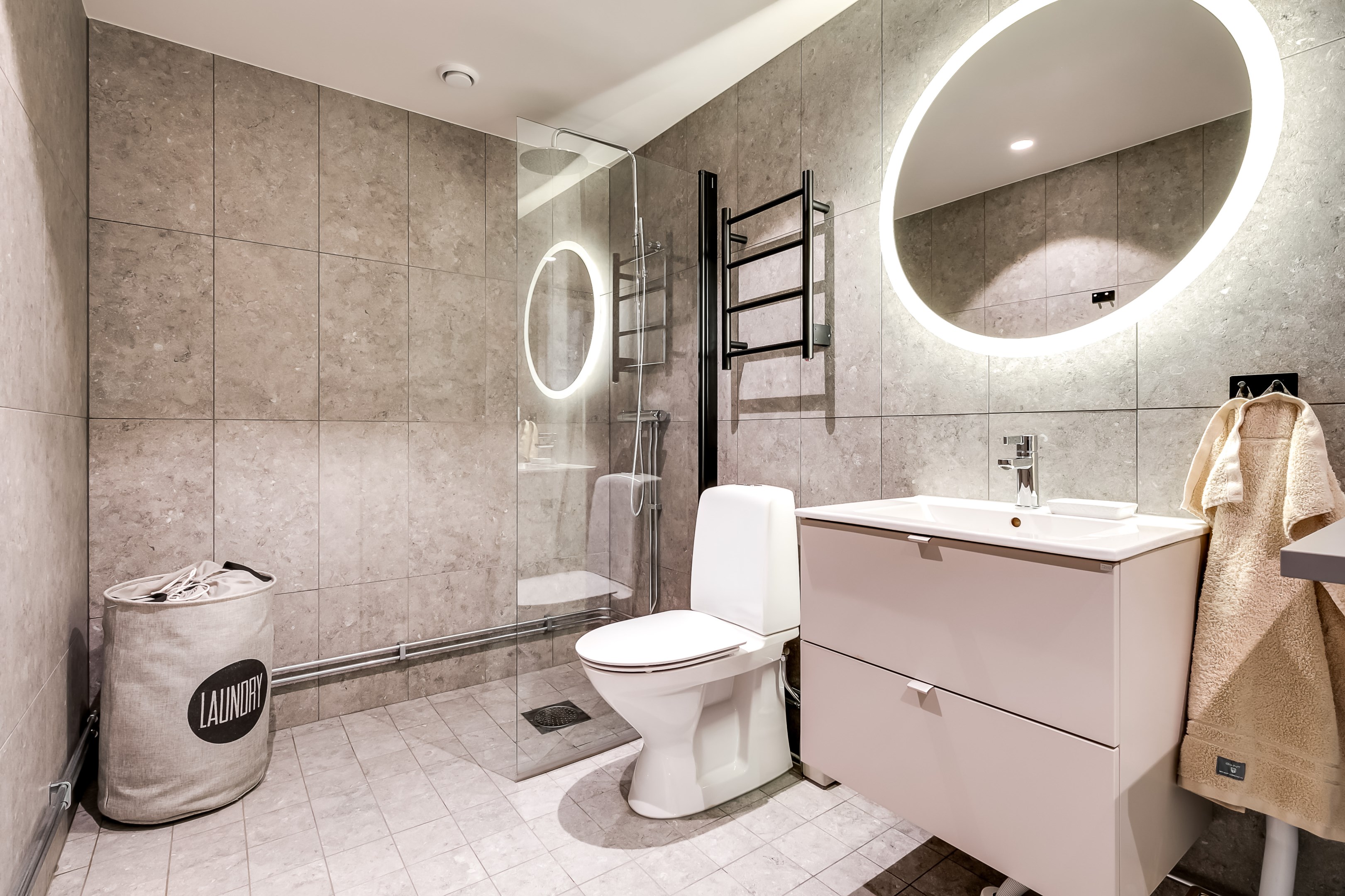 Bostadsbild från Torfredsplatsen 7, Såld i Haga, Norra, Solna