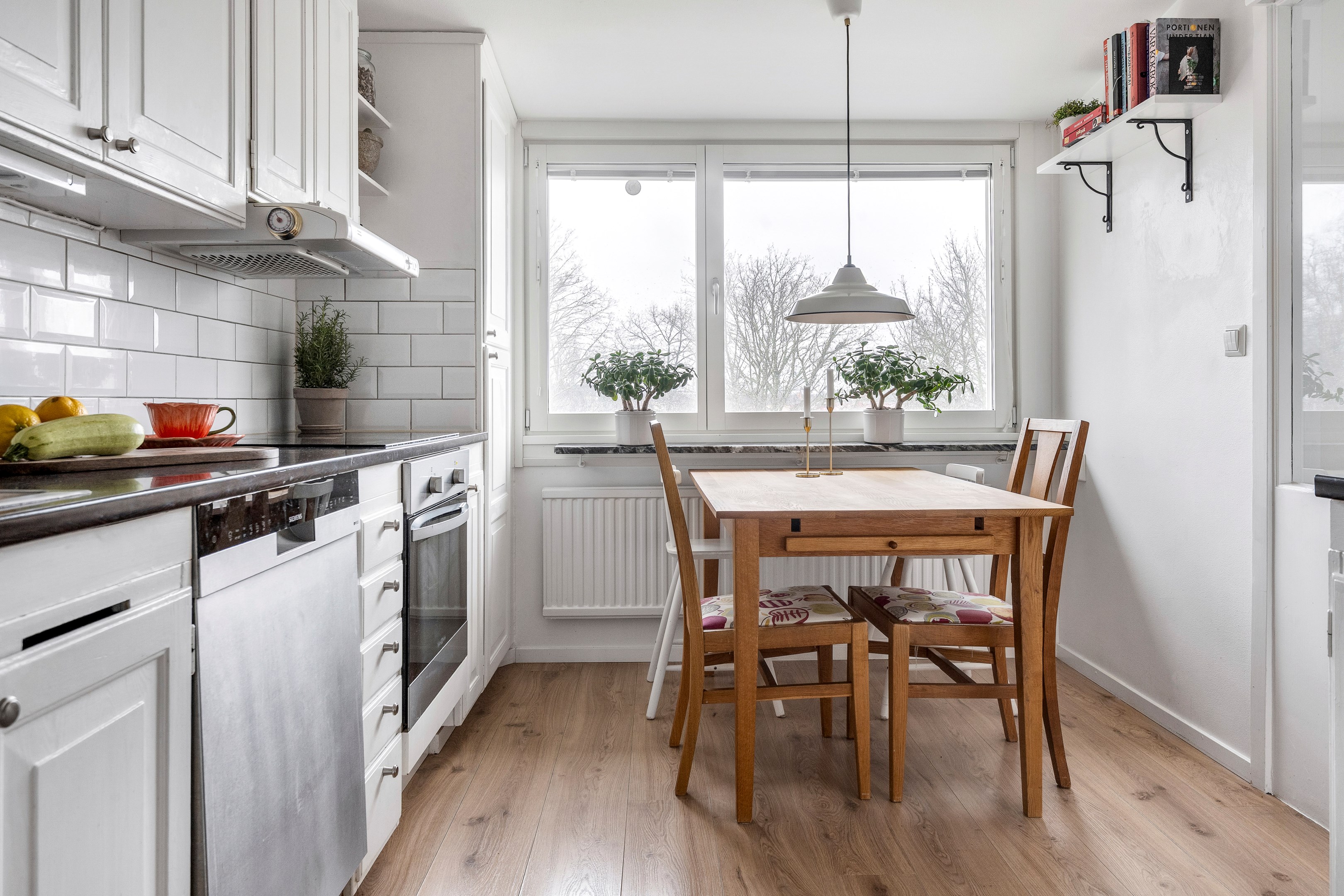 Bostadsbild från Fjärdhundragatan 48, Såld i Tunabackar, Uppsala