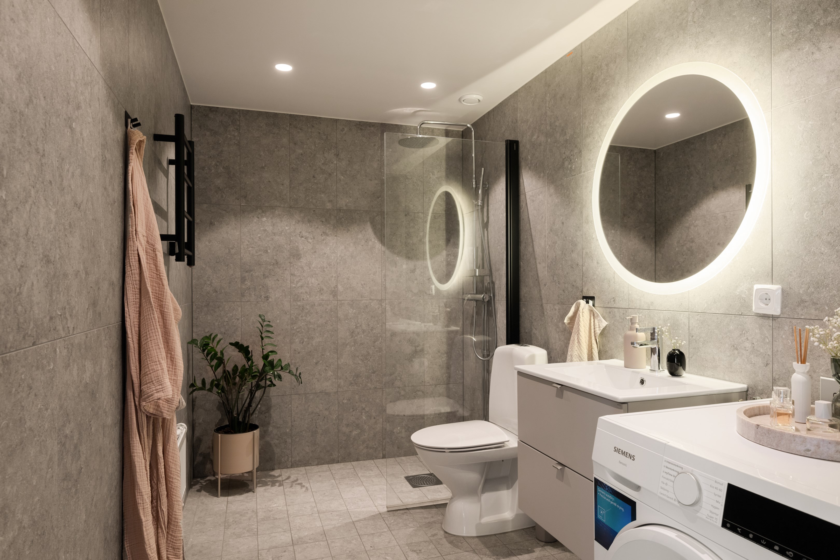 Bostadsbild från Sylvangatan 21, Till salu i Frösunda, Solna