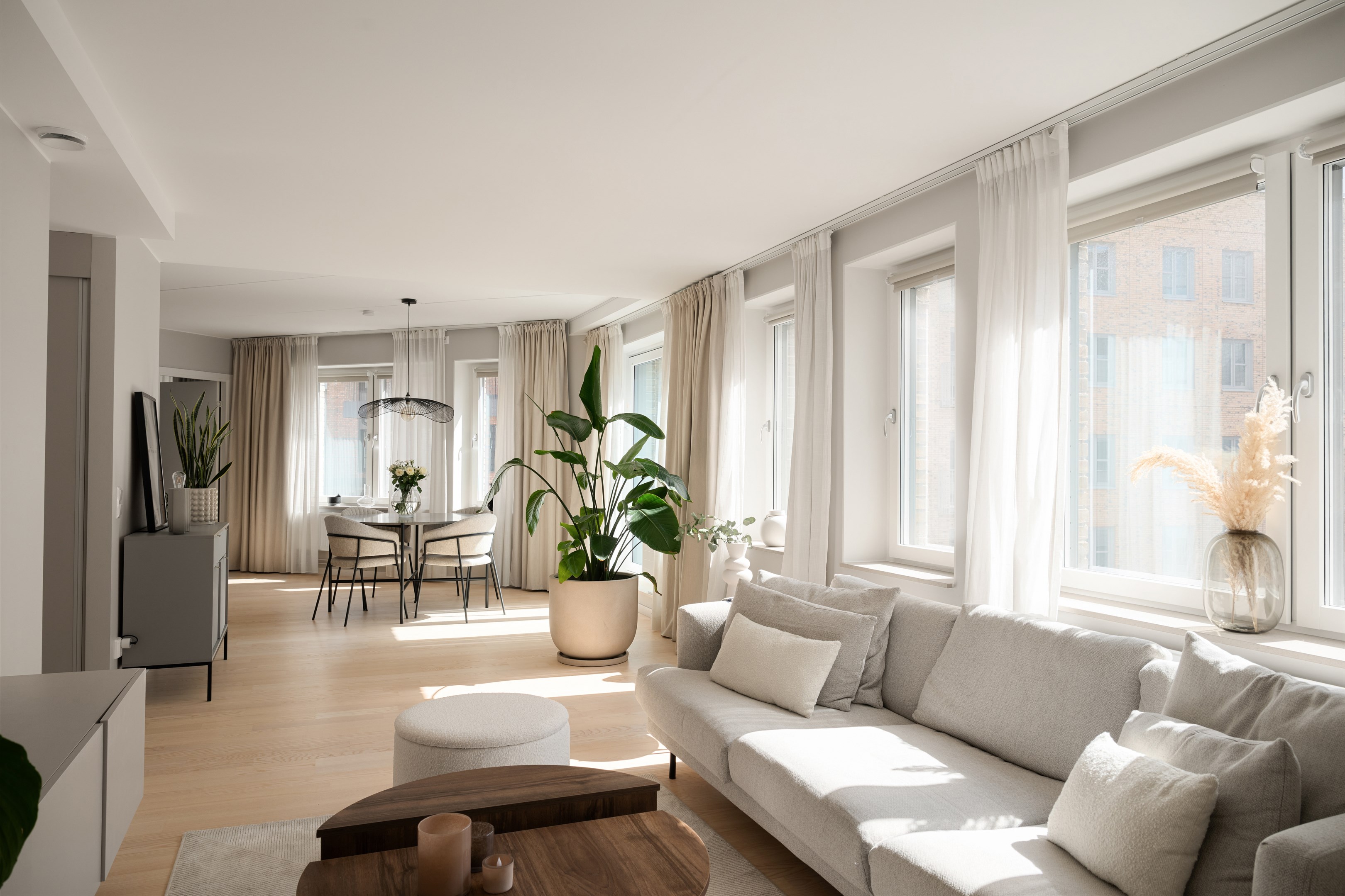 Bostadsbild från Sylvangatan 21, Till salu i Frösunda, Solna