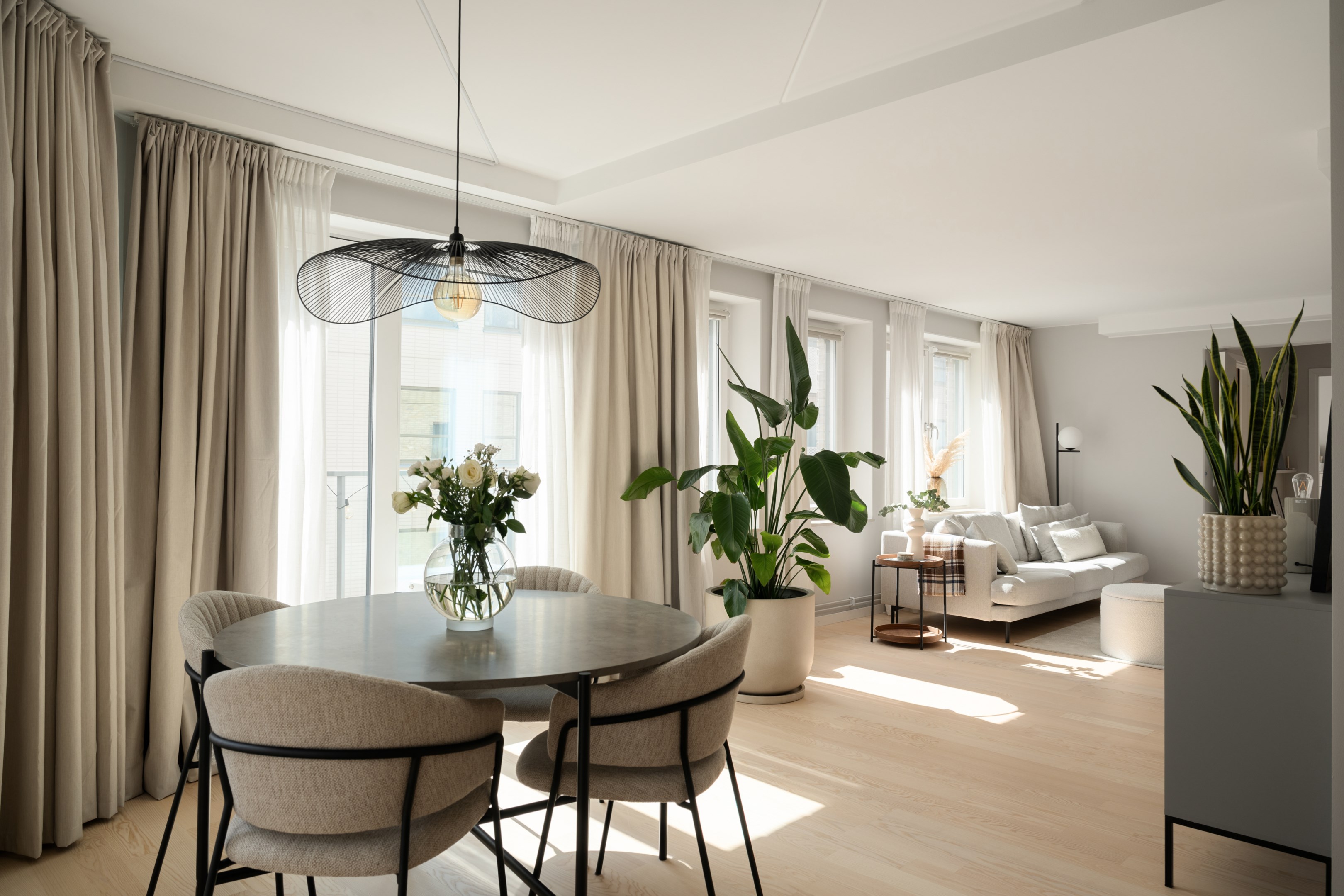 Bostadsbild från Sylvangatan 21, Till salu i Frösunda, Solna