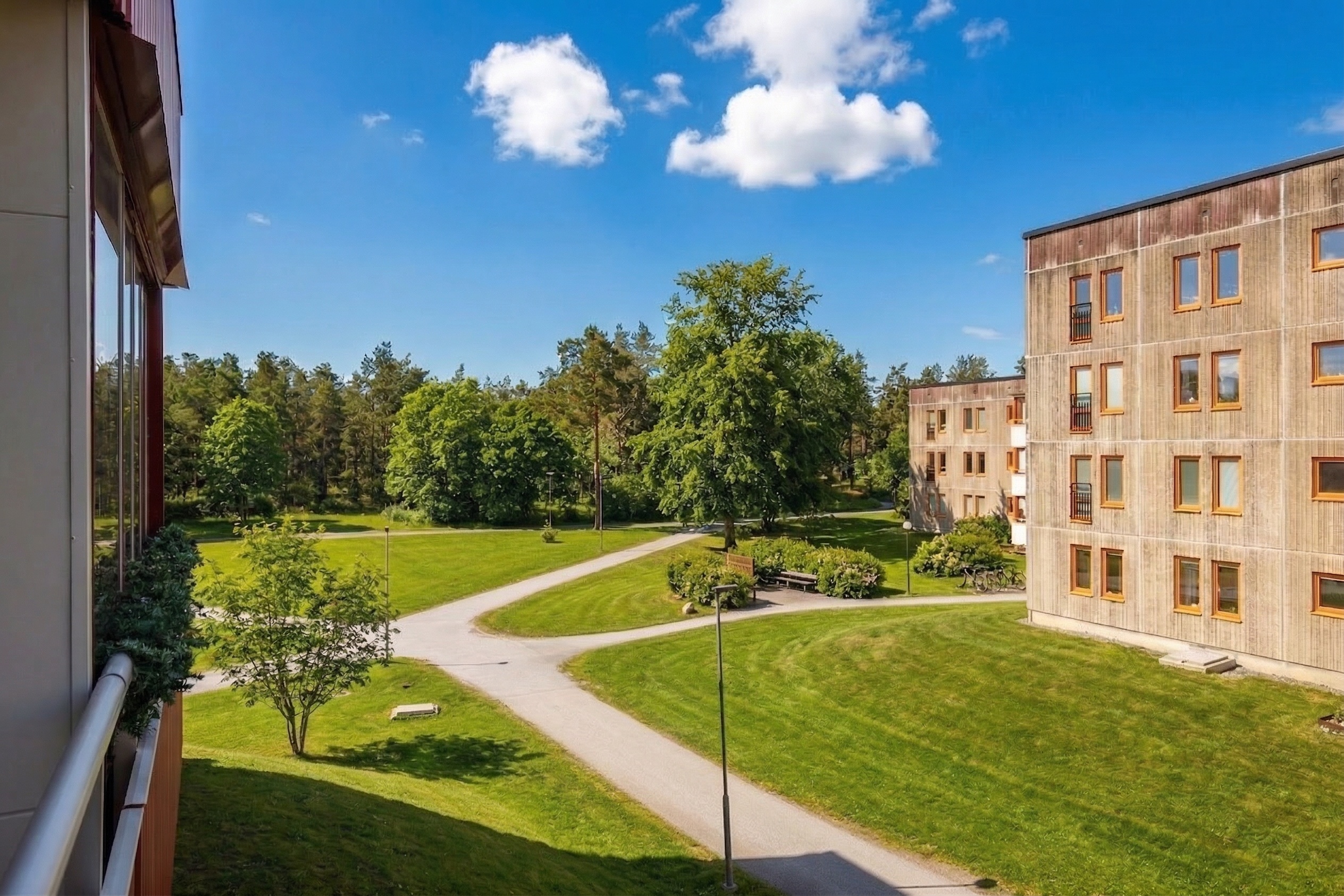 Bostadsbild från Skarpövägen 37, Till salu i Västra Orminge, Nacka