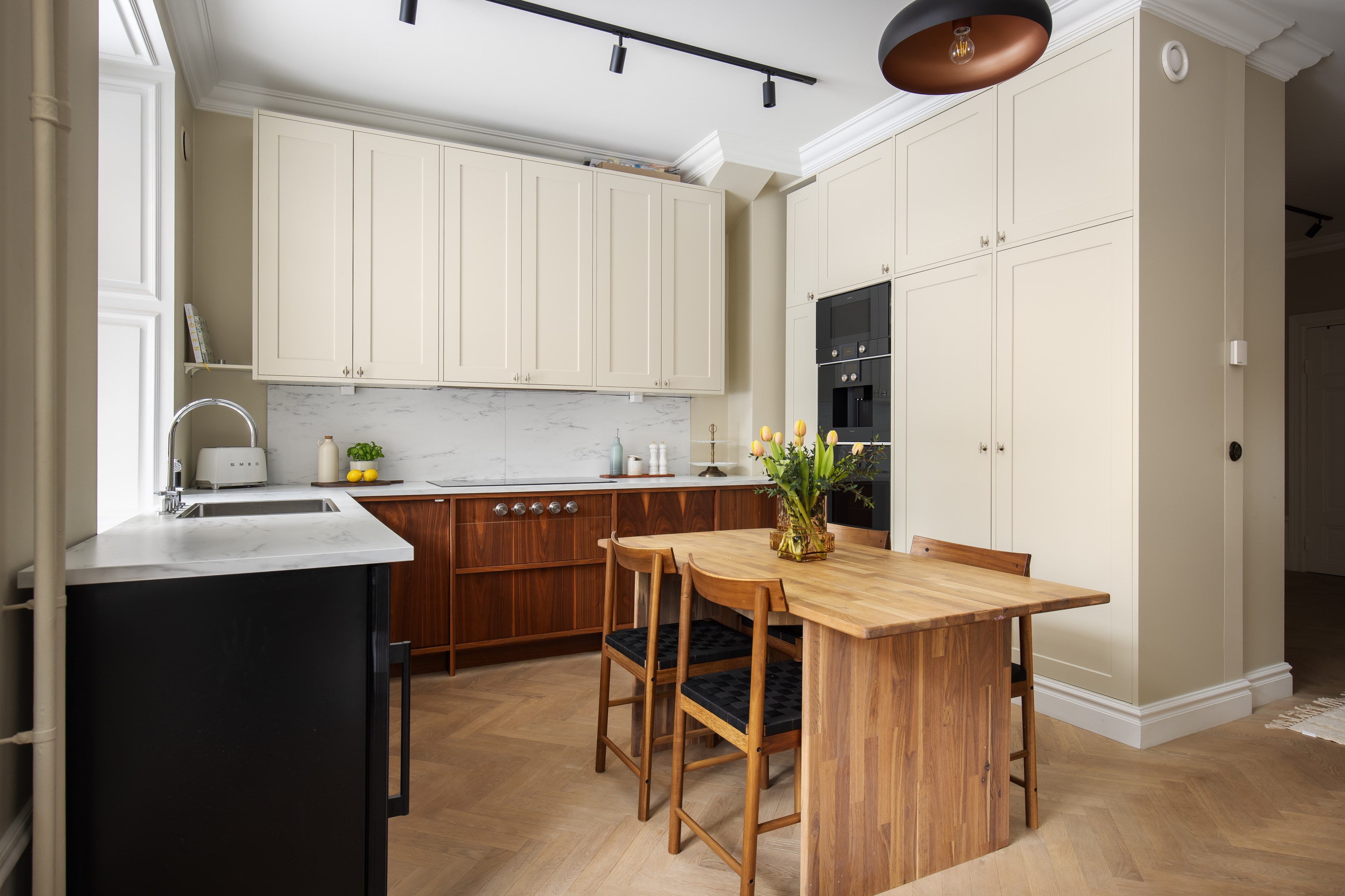 Bostadsbild från Surbrunnsgatan 17, Såld i Vasastan/Östermalm, Stockholm