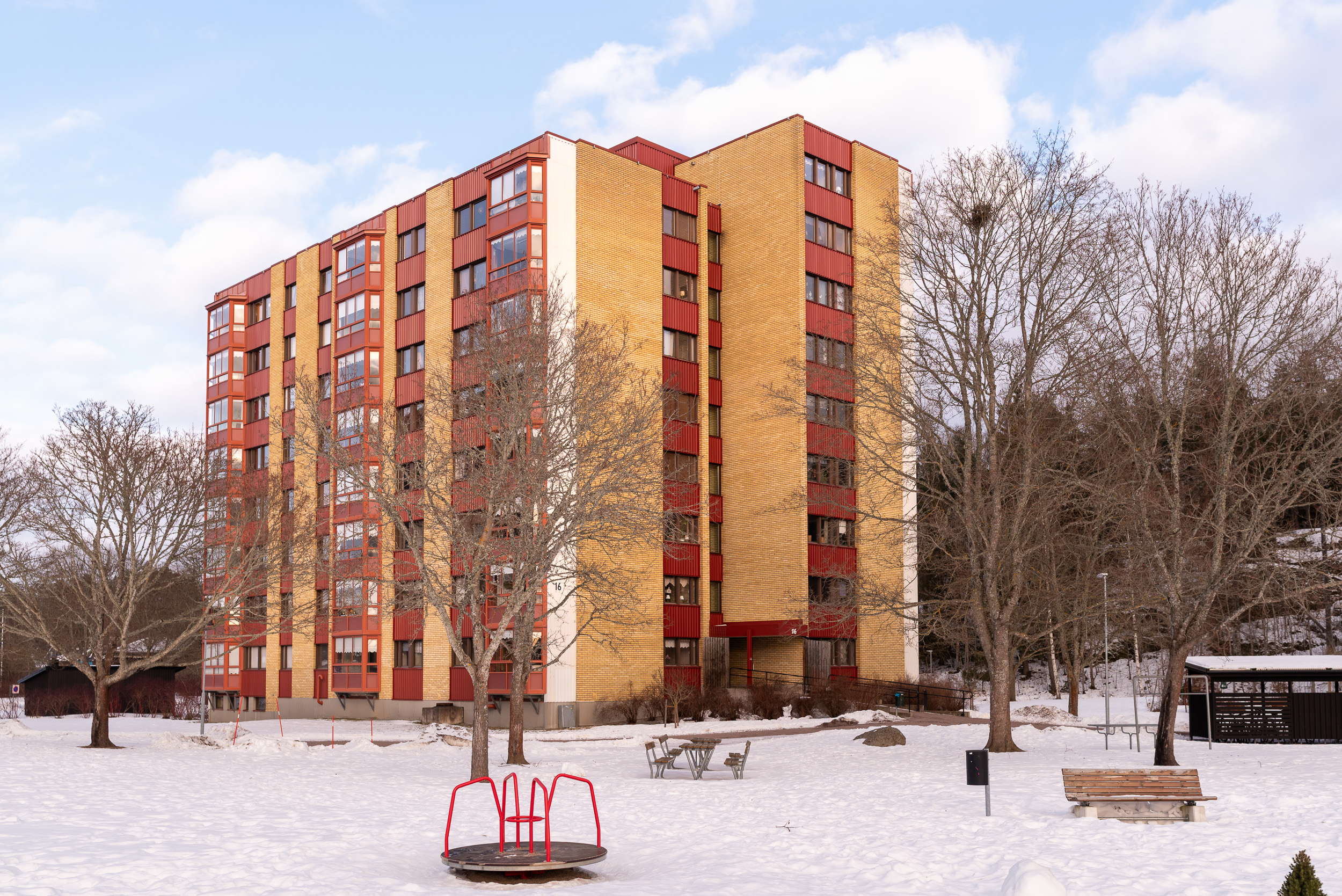 Bostadsbild från Släggkastargatan 16, Till salu i Rönnby, Västerås