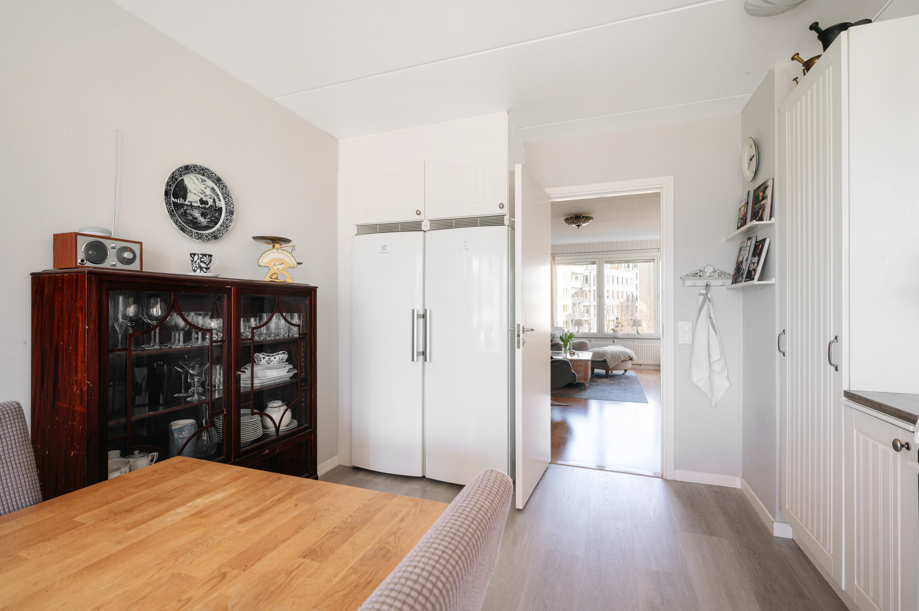 Bostadsbild från Slottsvägen 12, Till salu i Haga, Norra, Solna