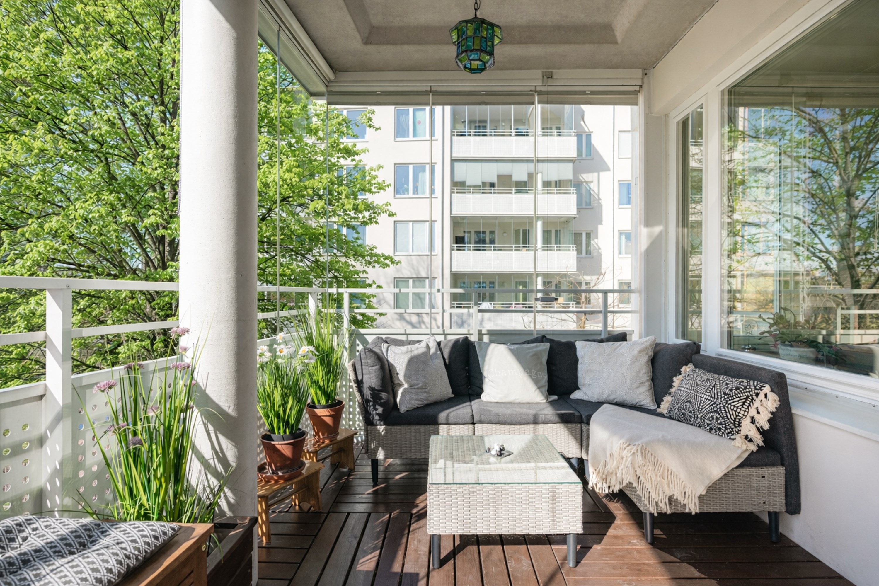 Bostadsbild från Slottsvägen 12, Till salu i Haga, Norra, Solna