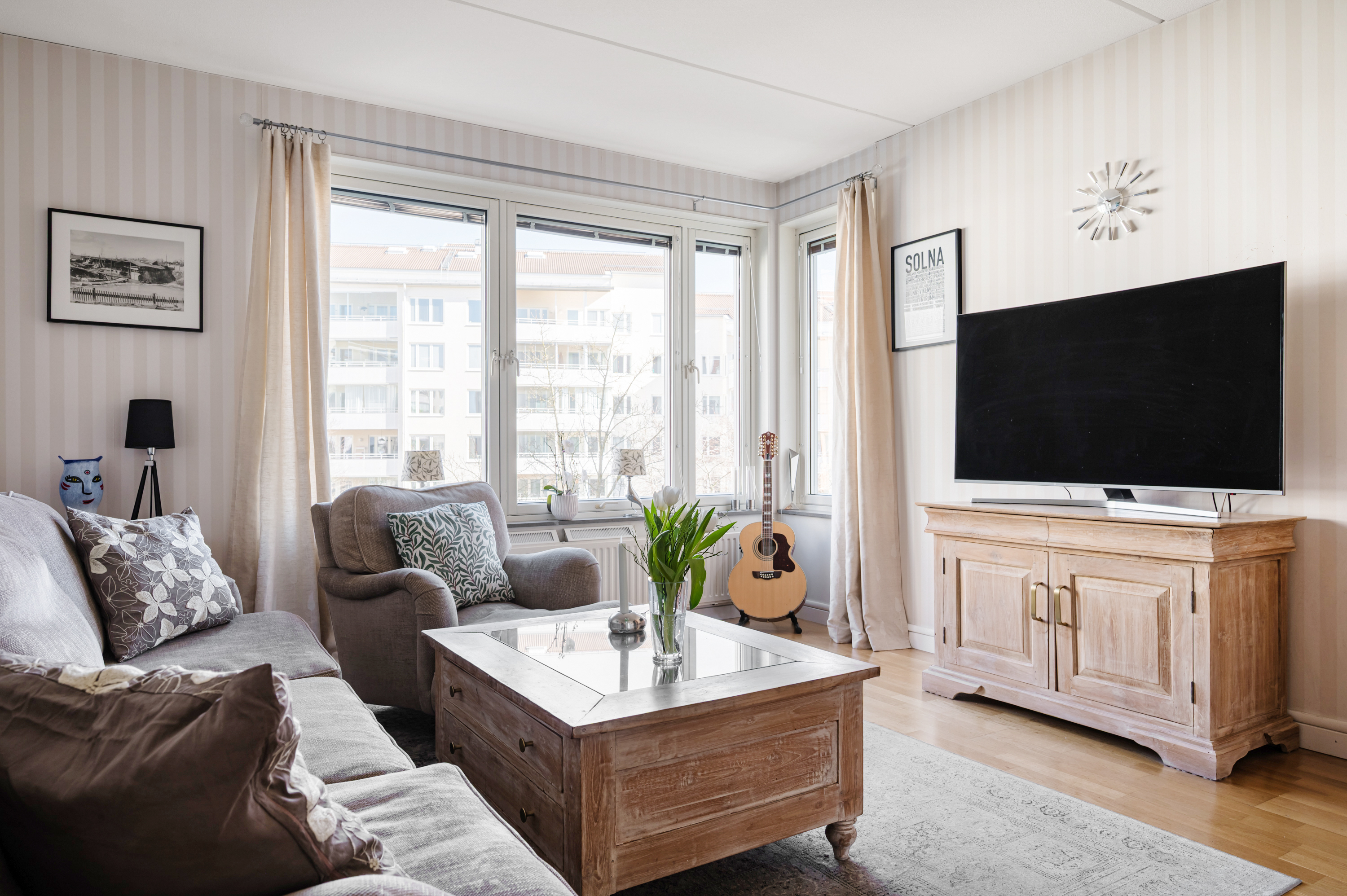 Bostadsbild från Slottsvägen 12, Till salu i Haga, Norra, Solna