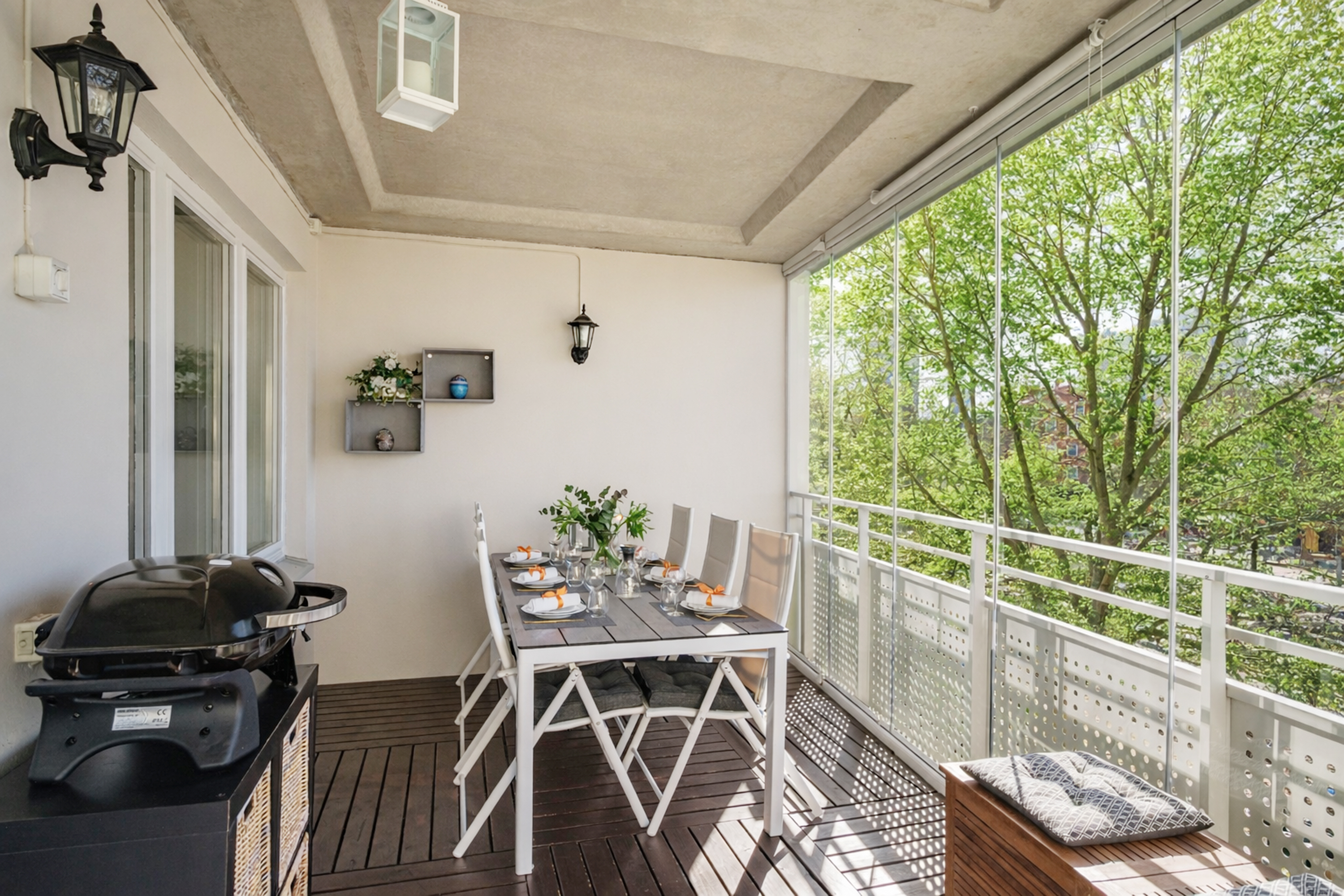 Bostadsbild från Slottsvägen 12, Till salu i Haga, Norra, Solna