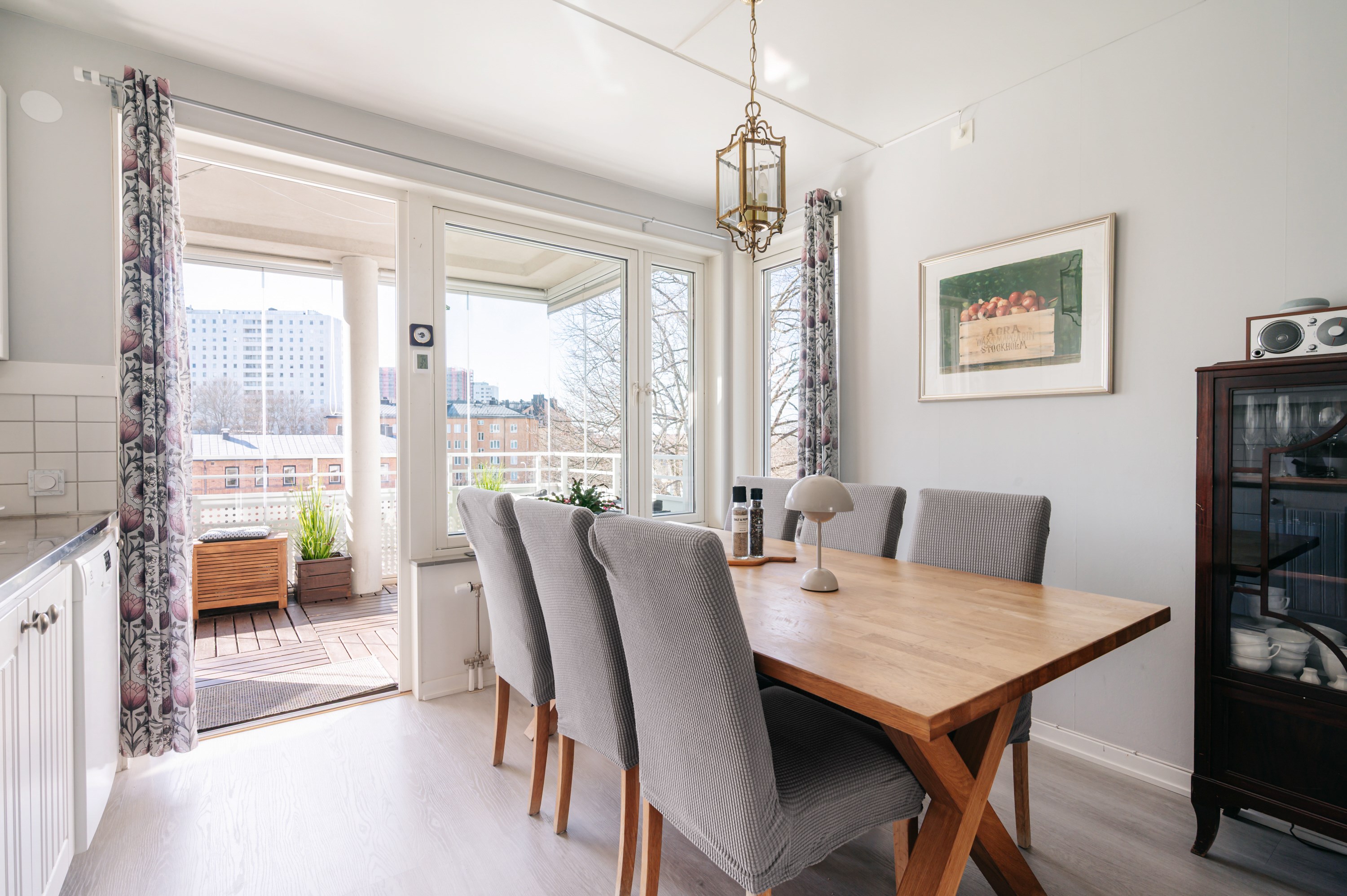 Bostadsbild från Slottsvägen 12, Till salu i Haga, Norra, Solna