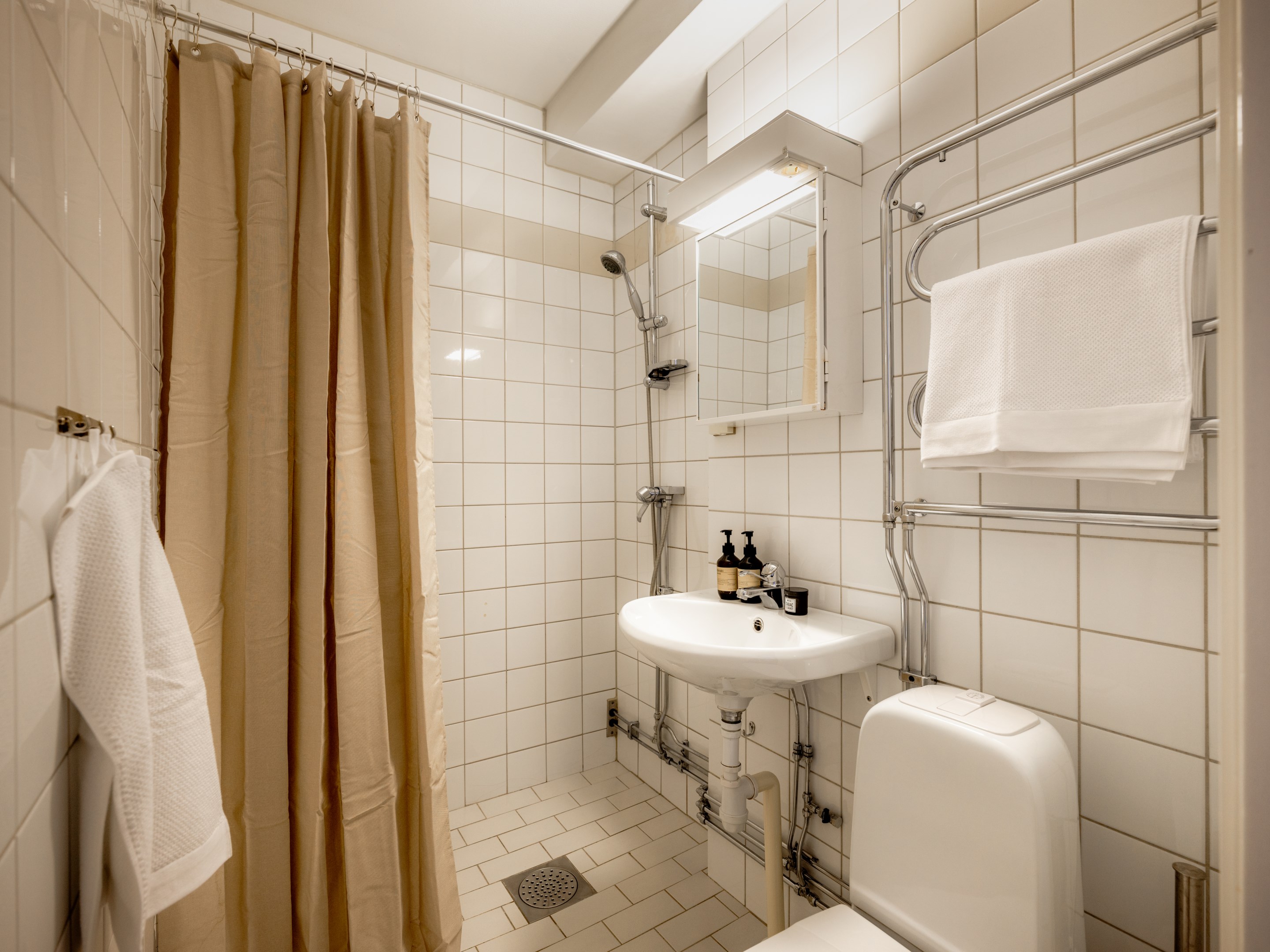 Bostadsbild från Tellusborgsvägen 33, 3tr, Till salu i Midsommarkransen, Stockholm