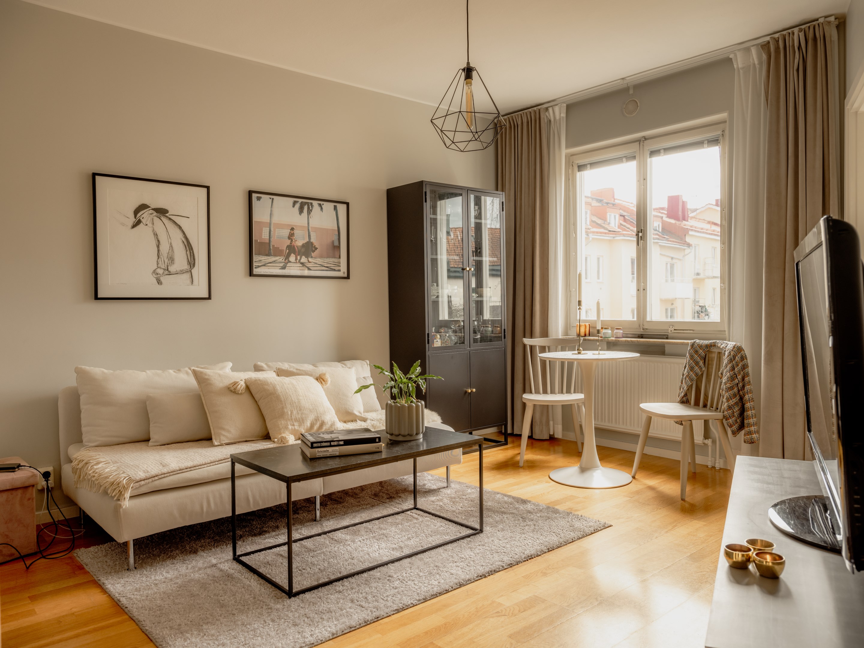 Bostadsbild från Tellusborgsvägen 33, 3tr, Till salu i Midsommarkransen, Stockholm