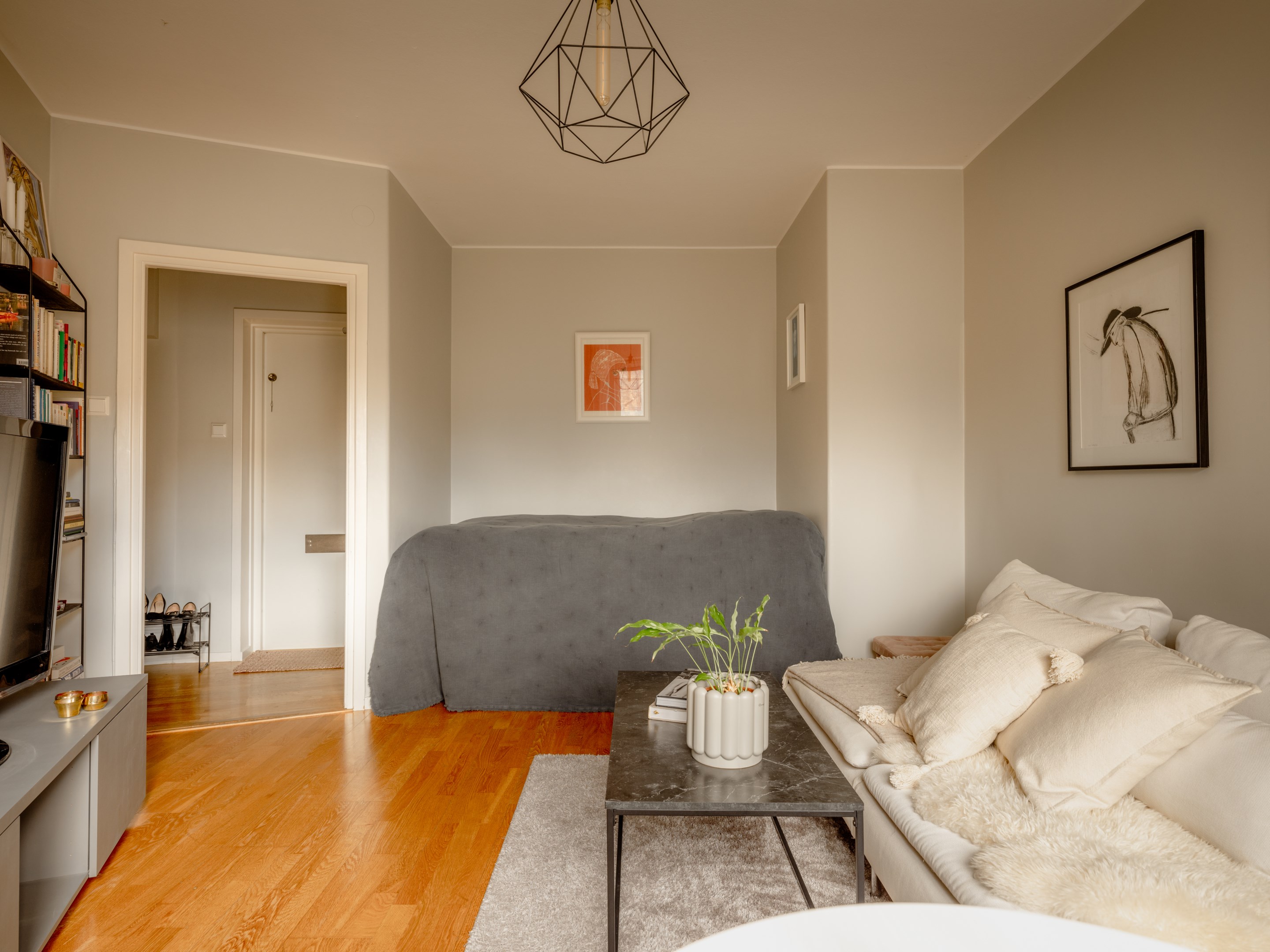 Bostadsbild från Tellusborgsvägen 33, 3tr, Till salu i Midsommarkransen, Stockholm