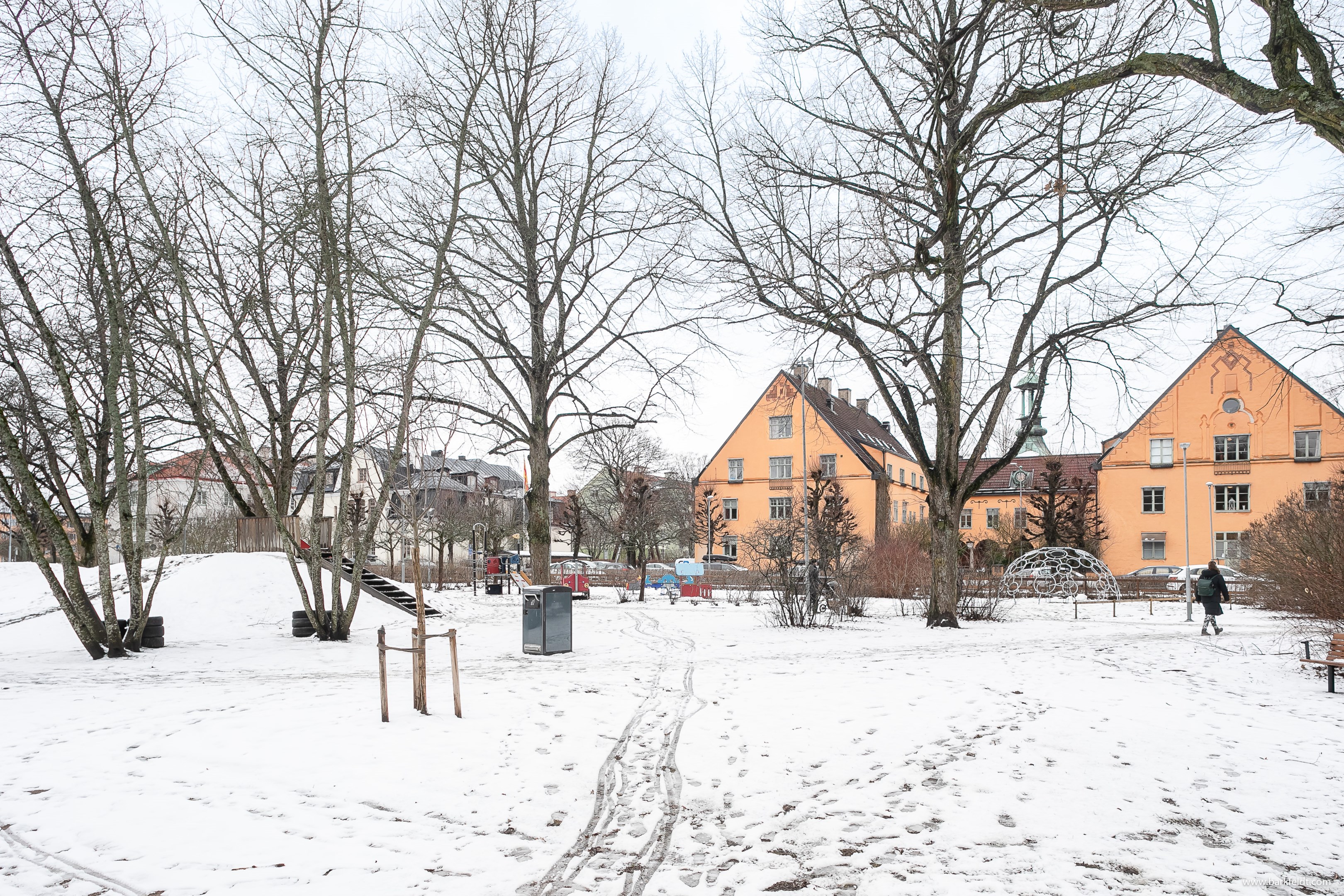Nära populära Vindhemsparken