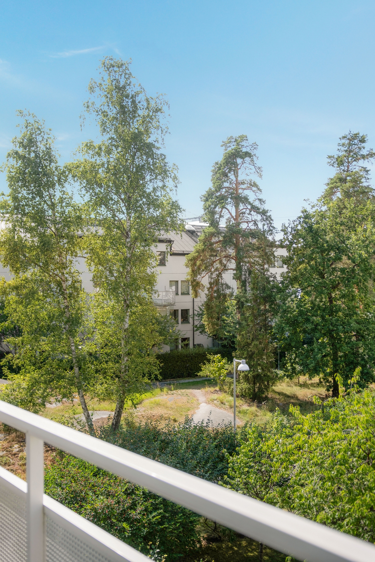 Bostadsbild från Fridensborgsvägen 37, Till salu i Järvastaden, Solna