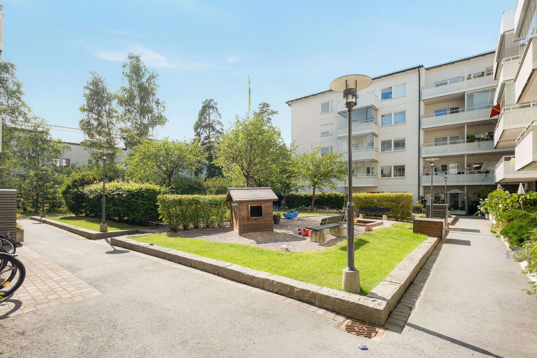Bostadsbild från Fridensborgsvägen 37, Till salu i Järvastaden, Solna