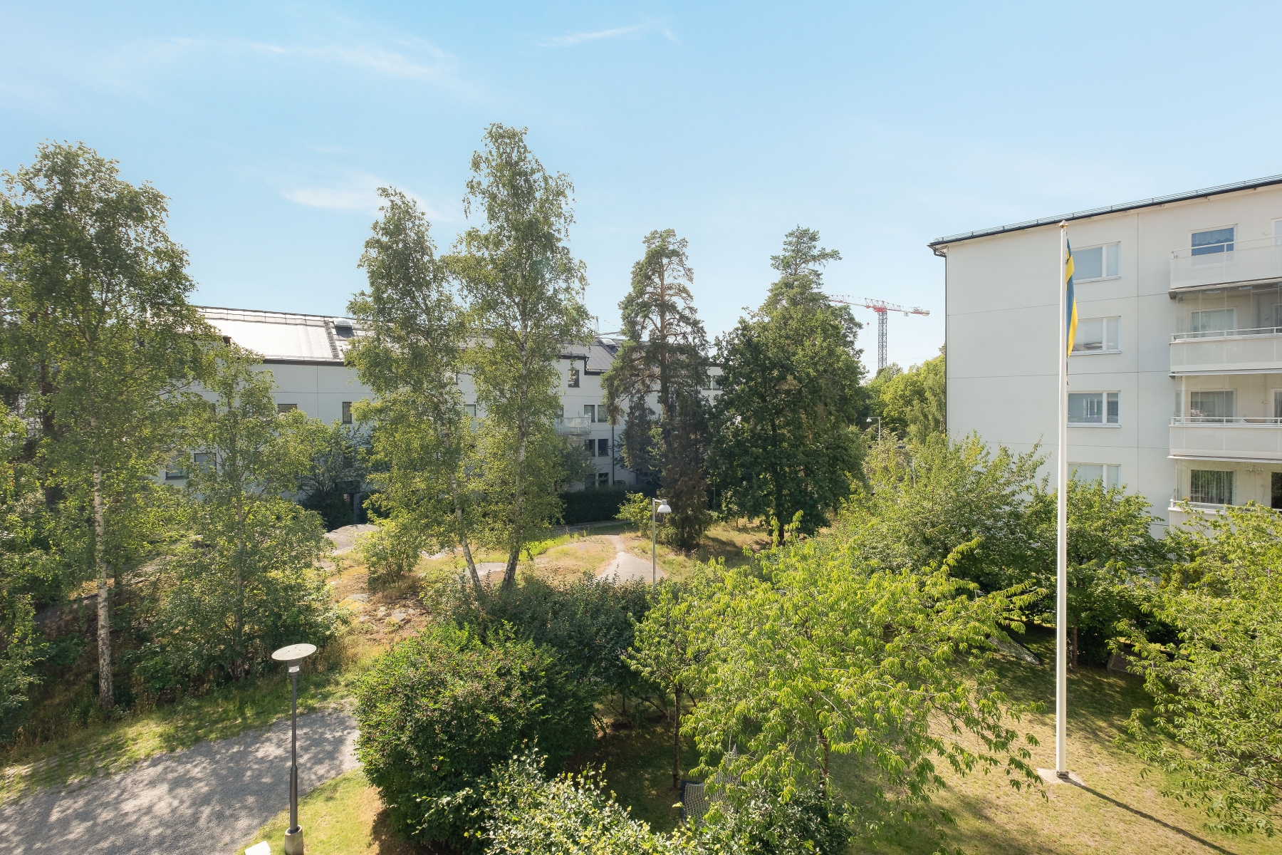 Bostadsbild från Fridensborgsvägen 37, Till salu i Järvastaden, Solna