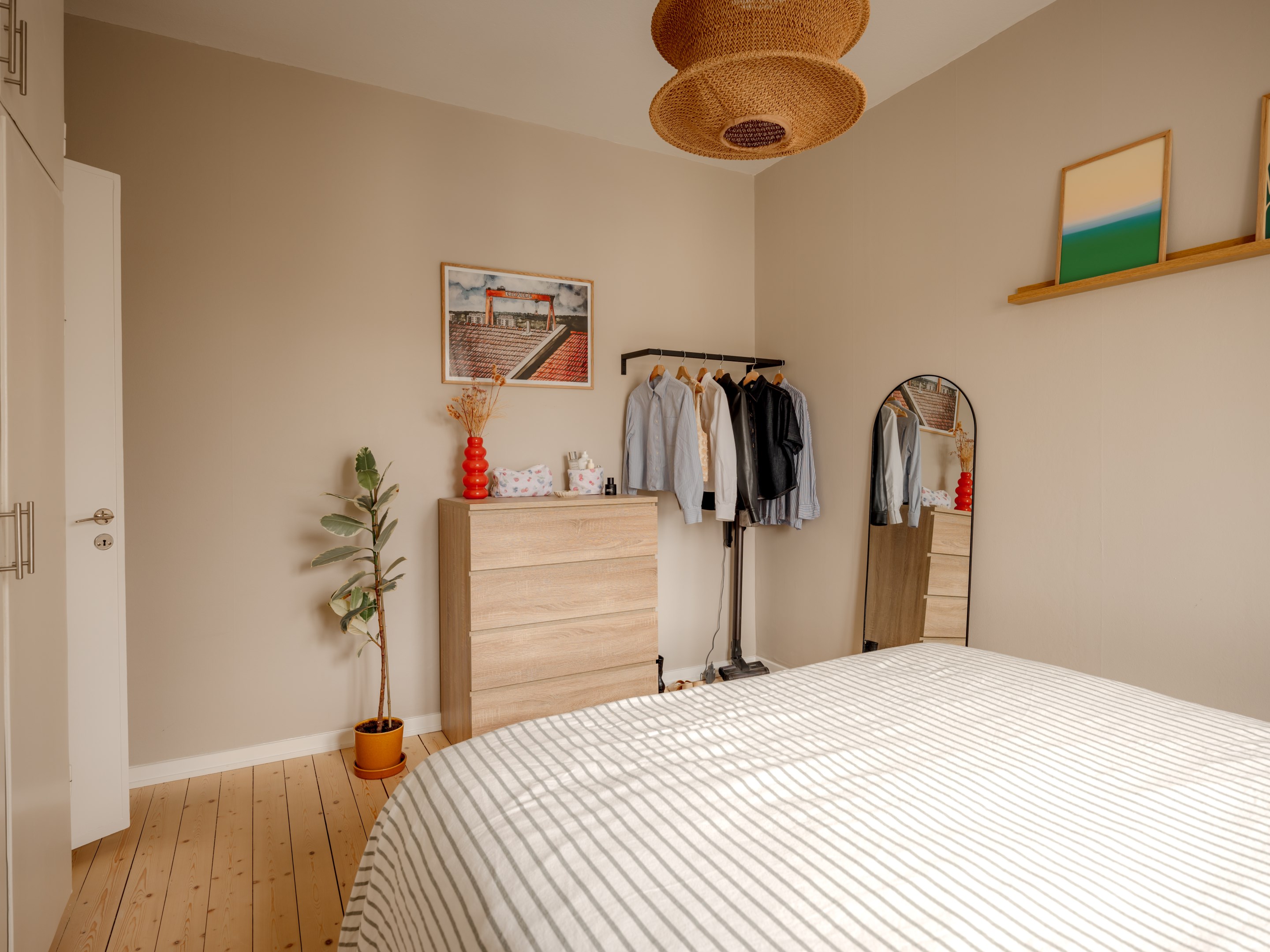 Bostadsbild från Sparbanksvägen 50, Till salu i Hägerstensåsen, Stockholm