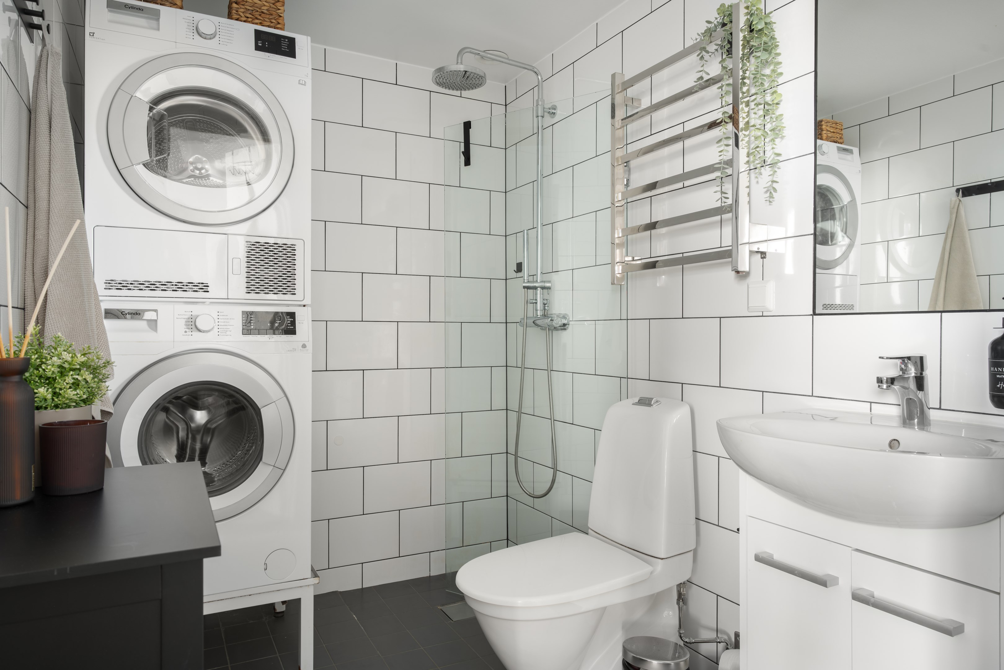 Bostadsbild från Stig Lindbergs Gata 17A, Till salu i Gustavsbergs - Porslinskvarteren, Värmdö