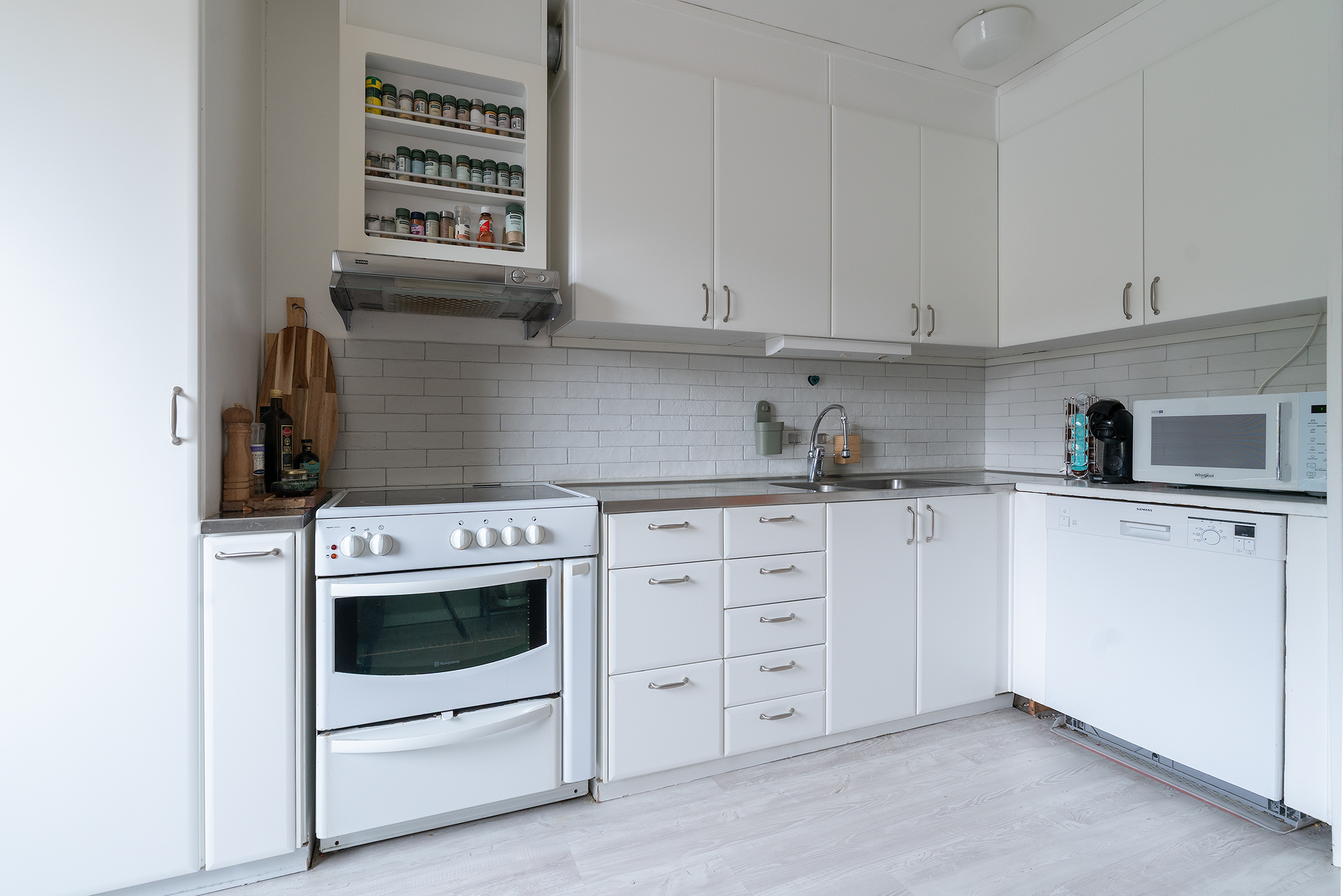 Bostadsbild från Tullingebergsvägen 8A, Kommande i G:a Tullingeberg, Botkyrka