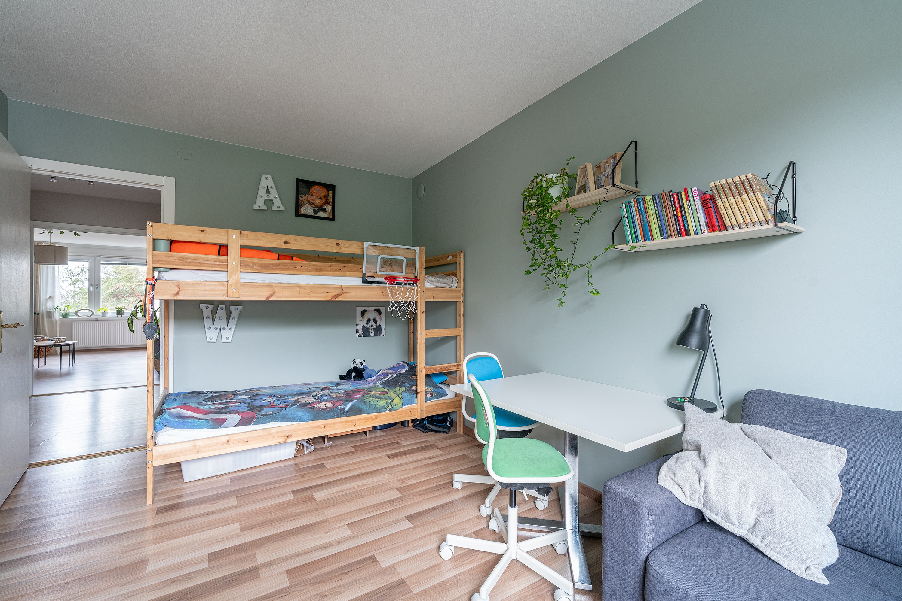 Bostadsbild från Tullingebergsvägen 8A, Kommande i G:a Tullingeberg, Botkyrka