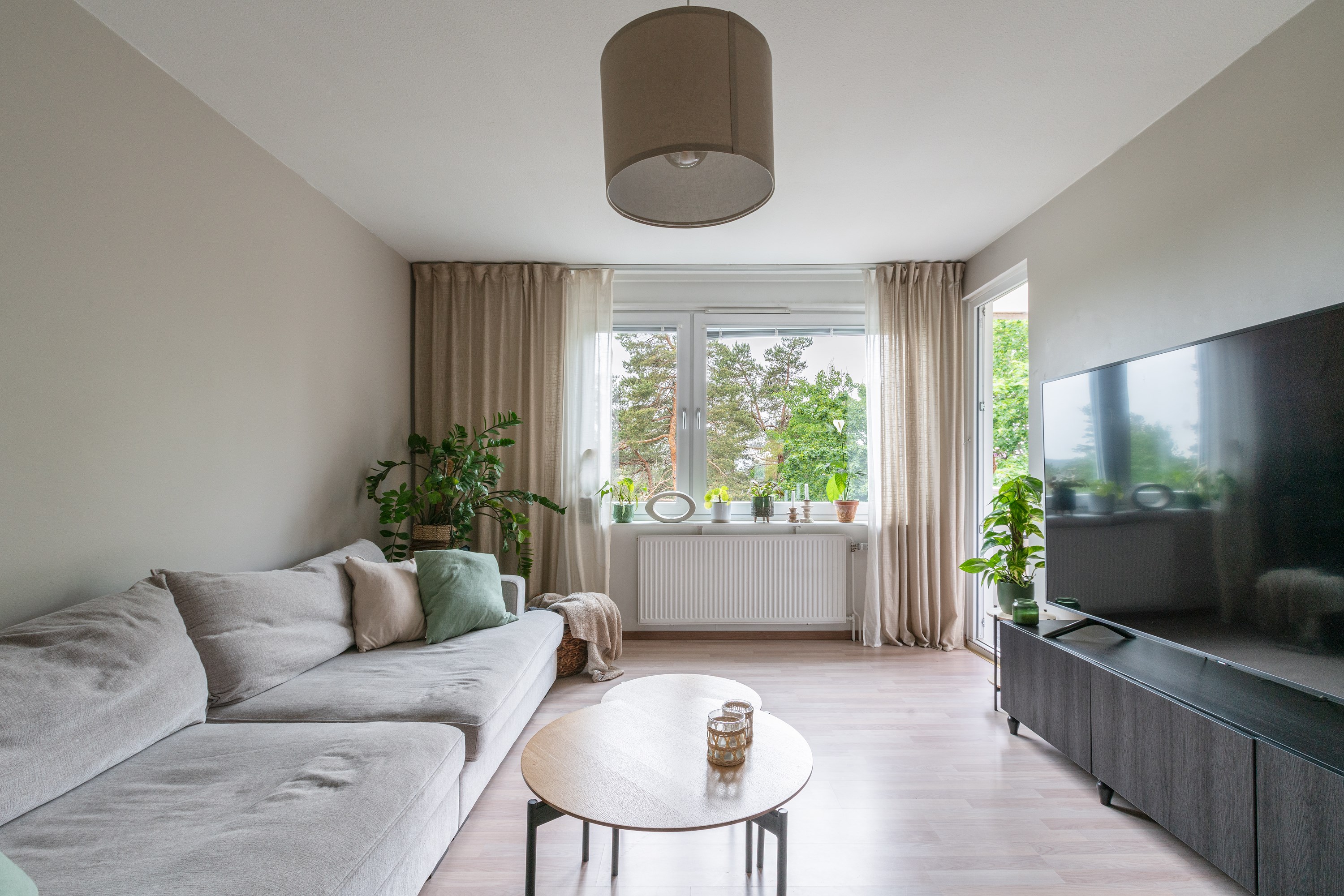 Bostadsbild från Tullingebergsvägen 8A, Kommande i G:a Tullingeberg, Botkyrka