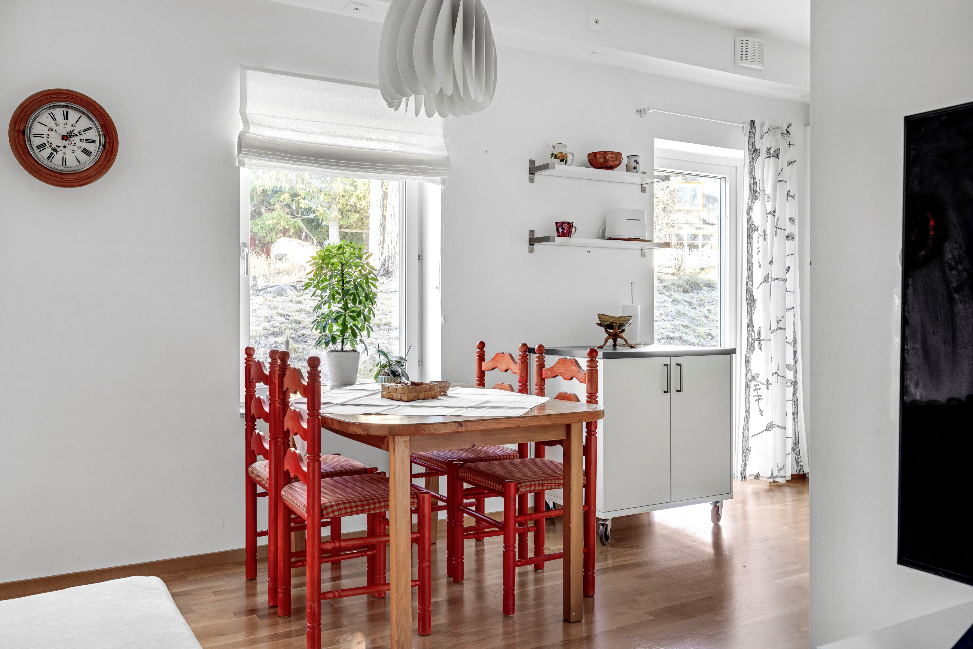 Bostadsbild från Opalvägen 83, Såld i Herrhagen, Uppsala