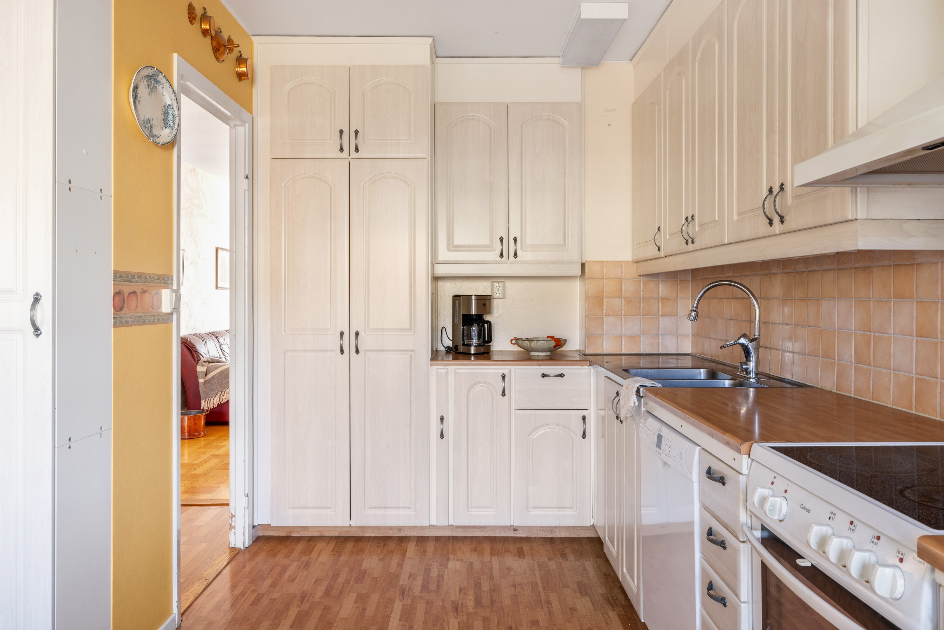 Bostadsbild från Regngatan 1, Såld i Gränby, Uppsala