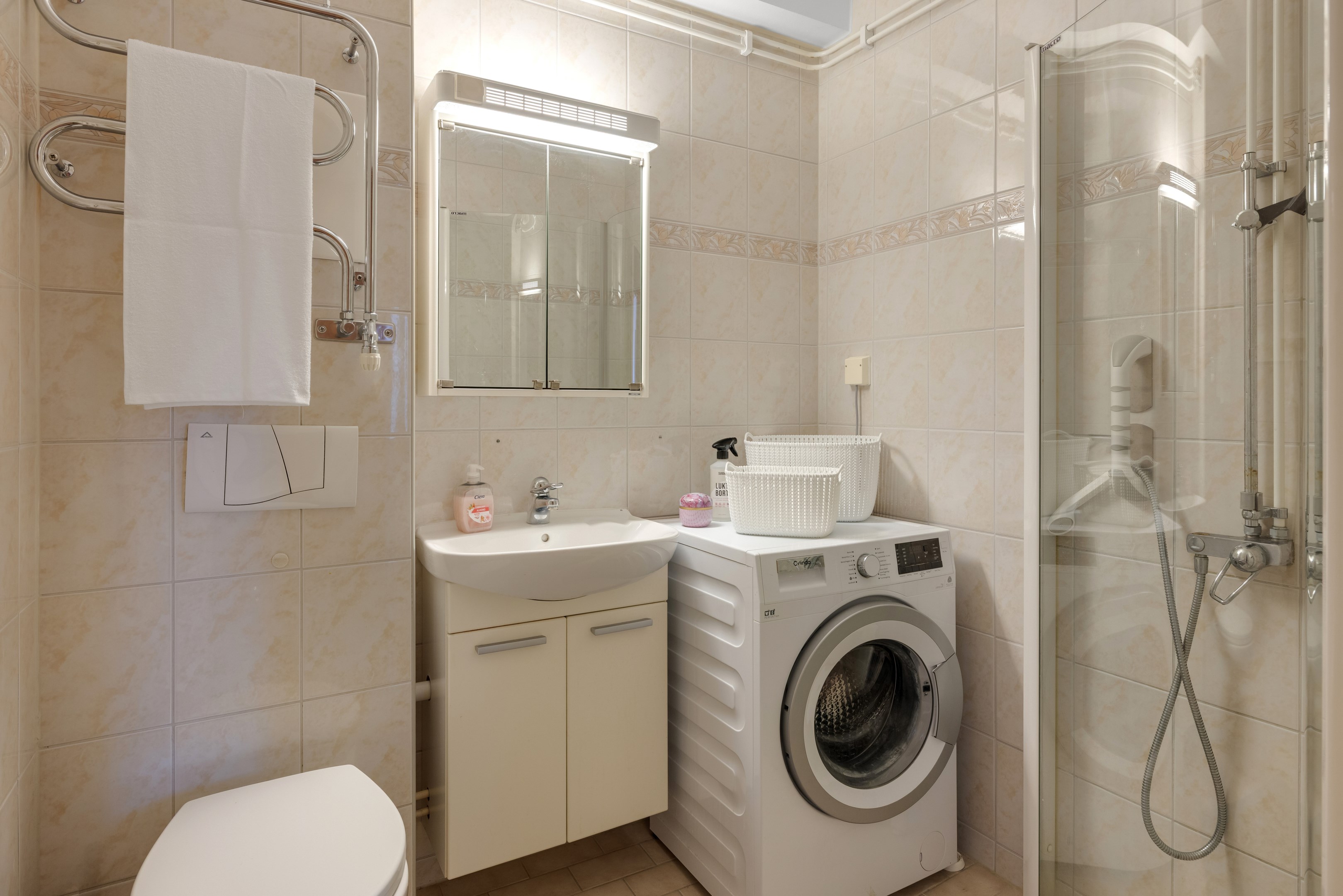 Bostadsbild från Regngatan 1, Såld i Gränby, Uppsala