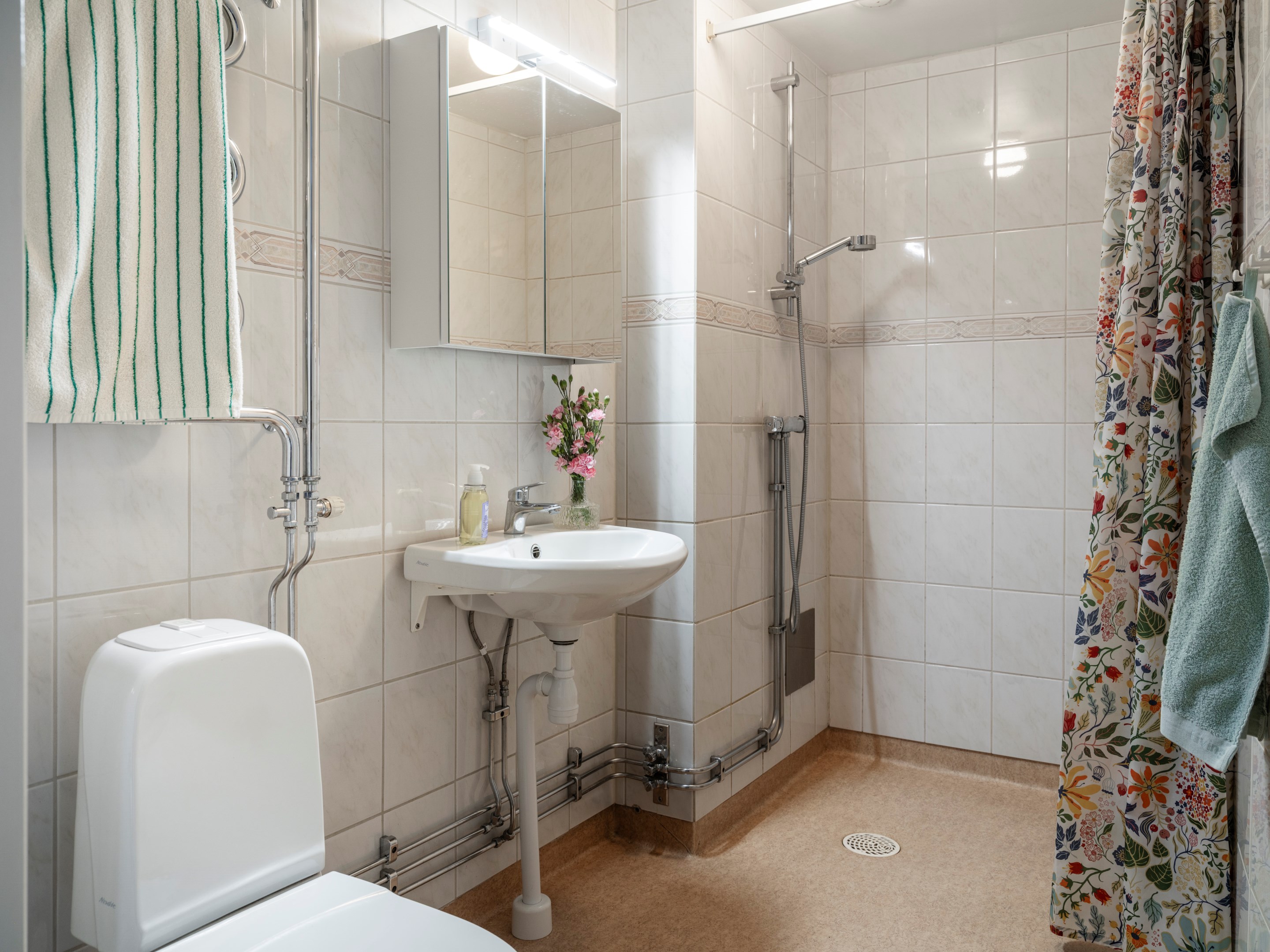 Bostadsbild från Nyborgsgränd 1, Såld i Midsommarkransen, Stockholm