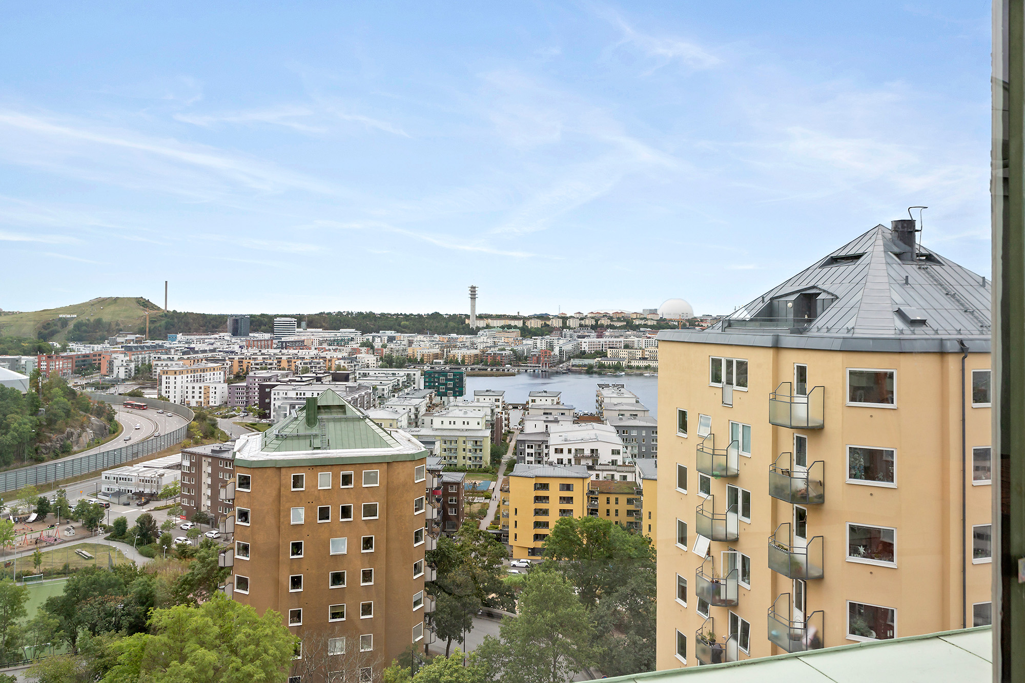 Utsikt från föreningens gemensamma takterrass