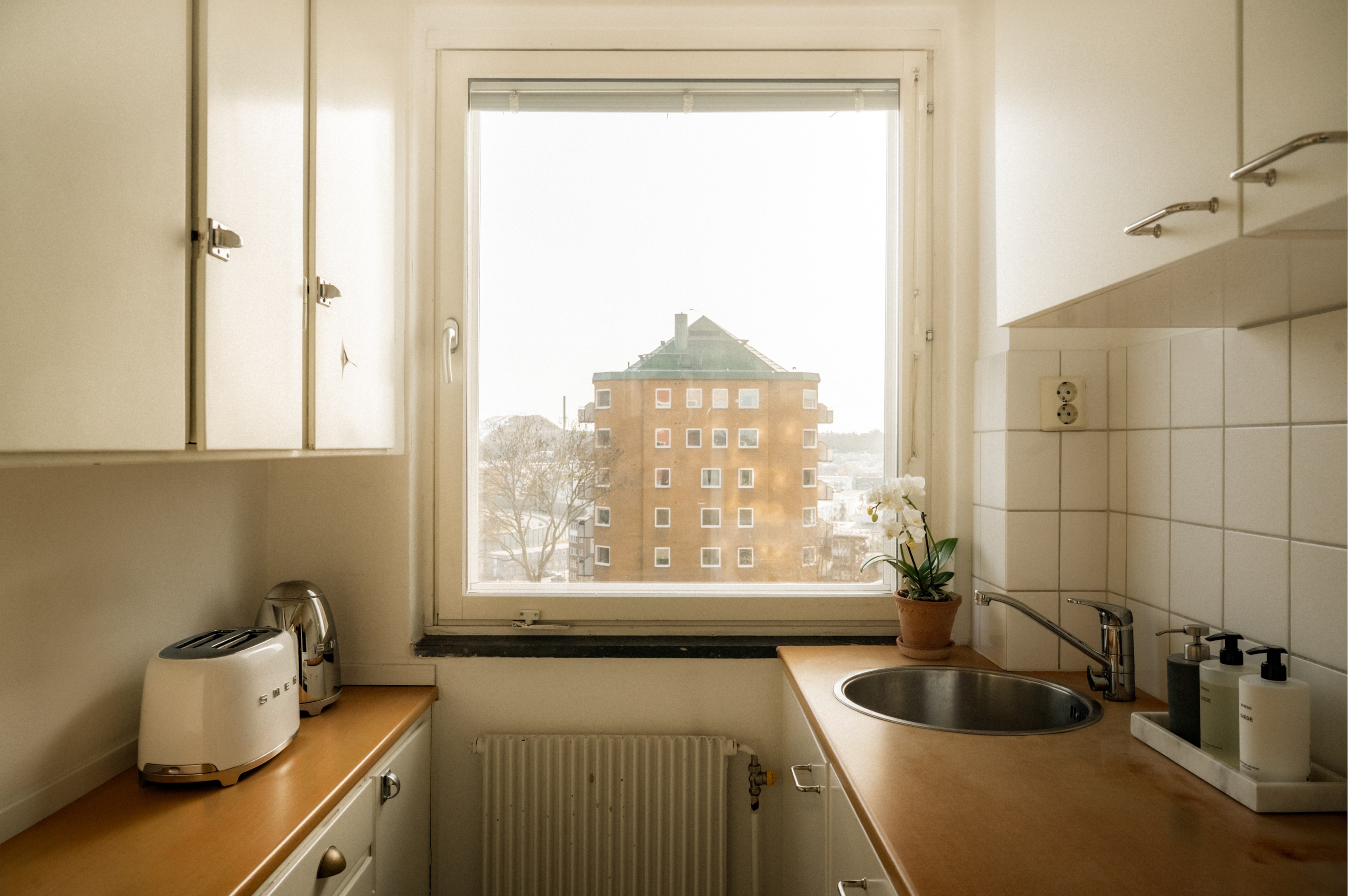Generöst ljusinsläpp även i köket